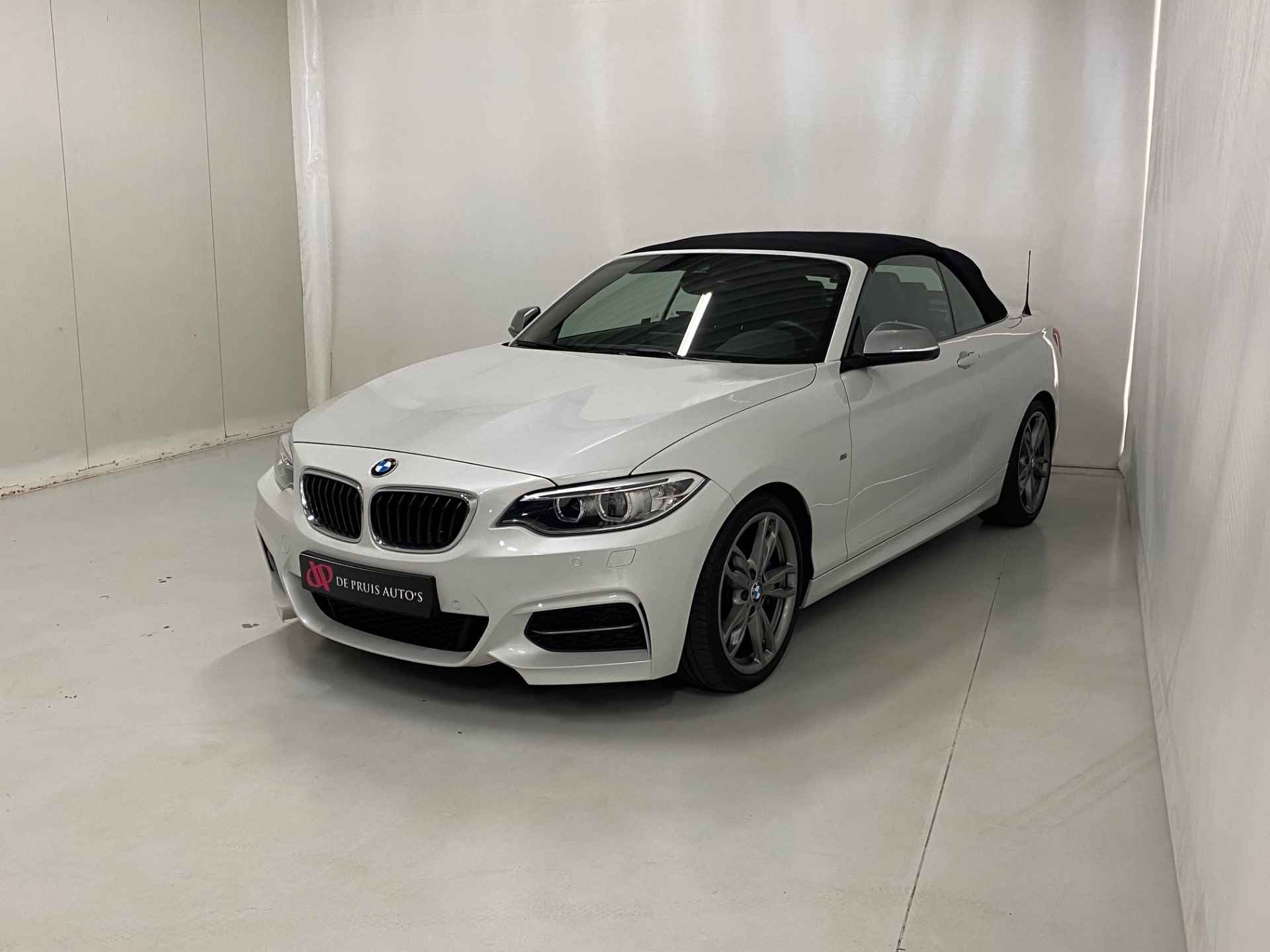 BMW 2 Serie Cabrio M235i High Executive Harman Kardon Camera Leer Stoel + Memory - 3/48