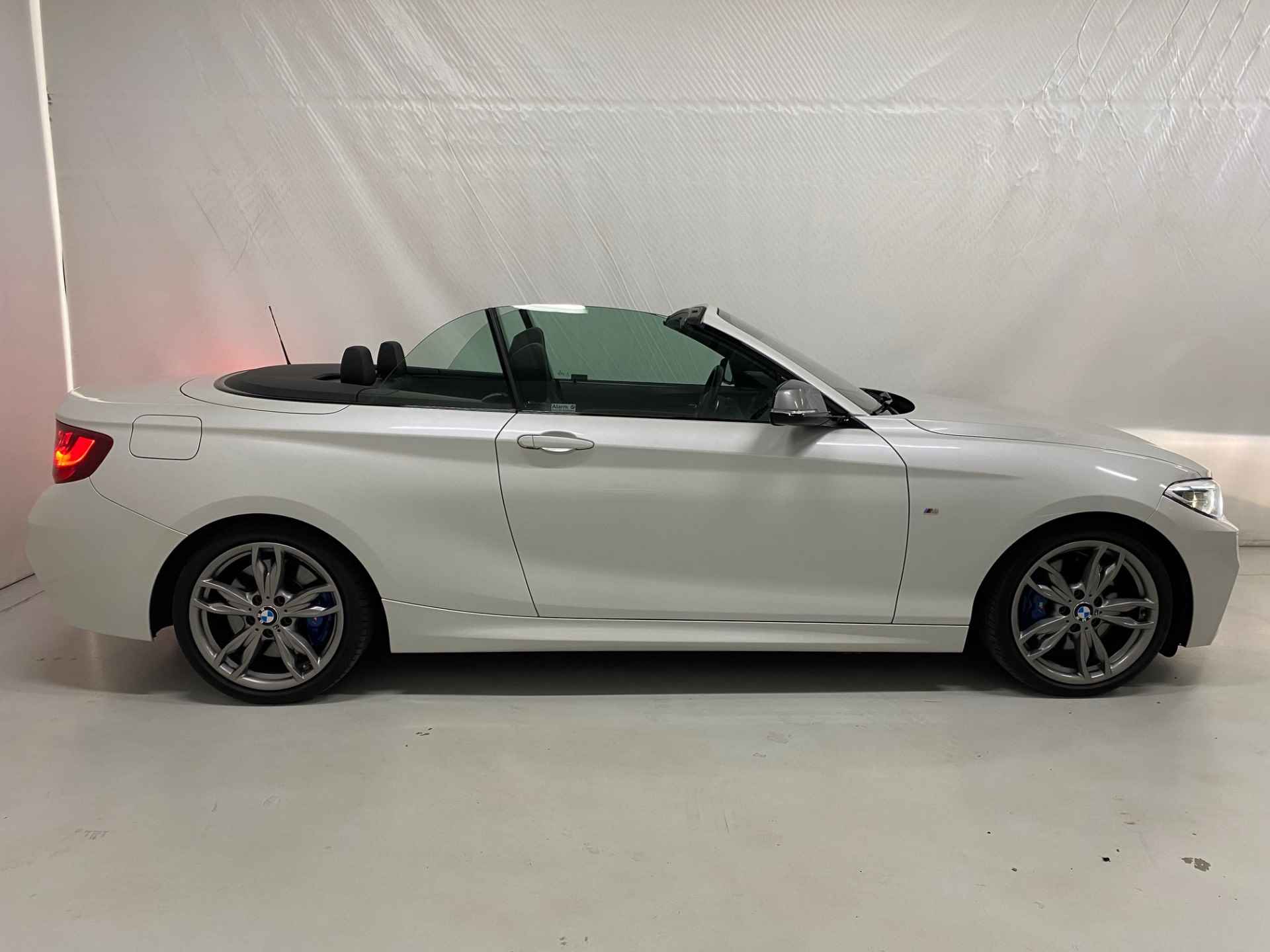 BMW 2 Serie Cabrio M235i High Executive Harman Kardon Camera Leer Stoel + Memory - 39/48