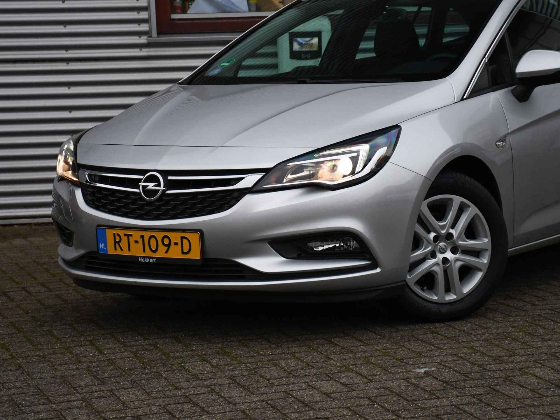 Opel Astra Sports Tourer Business+ 1.0 105pk NAVI | APPLE CARPLAY | PDC ACHTER | DAB | USB | 12MND GARANTIE - 2/29