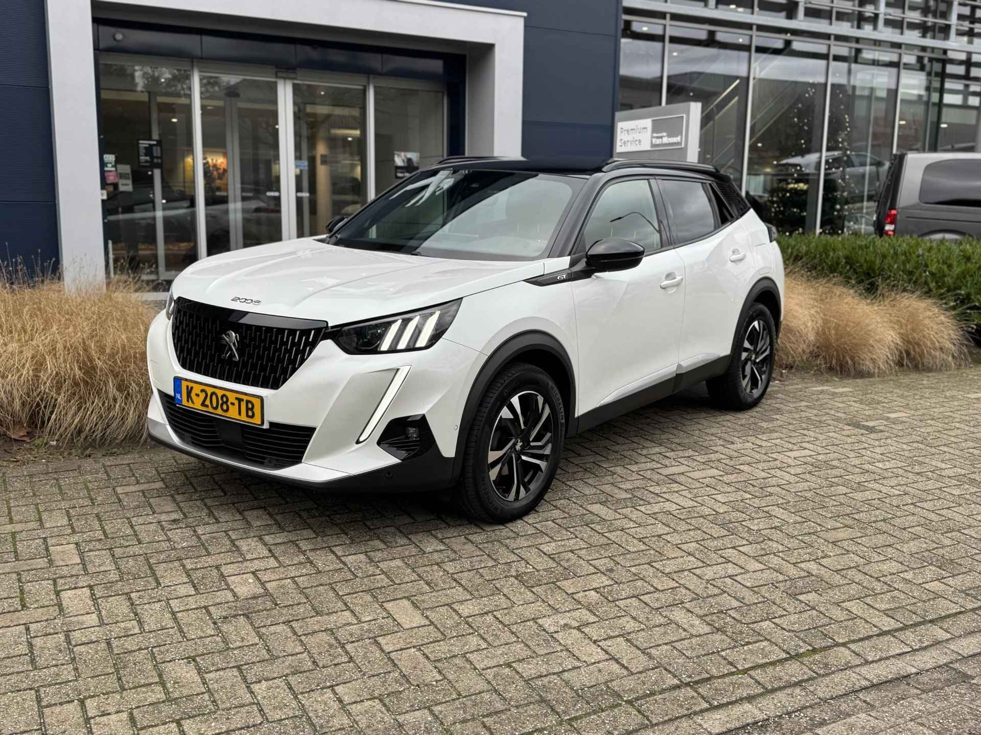 Peugeot 2008 PureTech 130 GT - 4/34