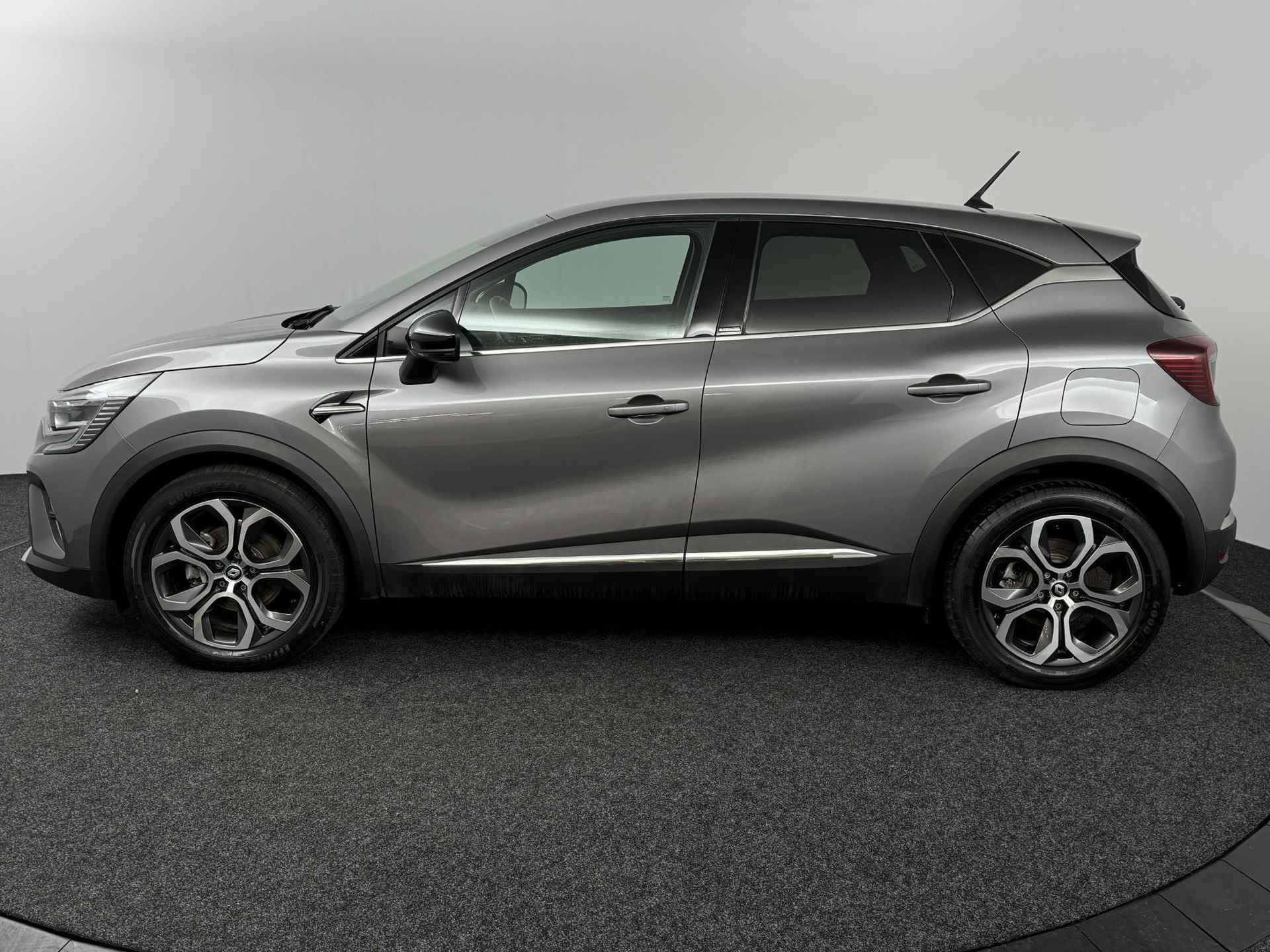 Renault Captur 1.6 E-Tech Plug-in Hybrid 160 Intens | AUTOMAAT | NAVIGATIE | PARKEERSENSOREN ACHTER | 17" LICHTMETALEN VELGEN - 38/49