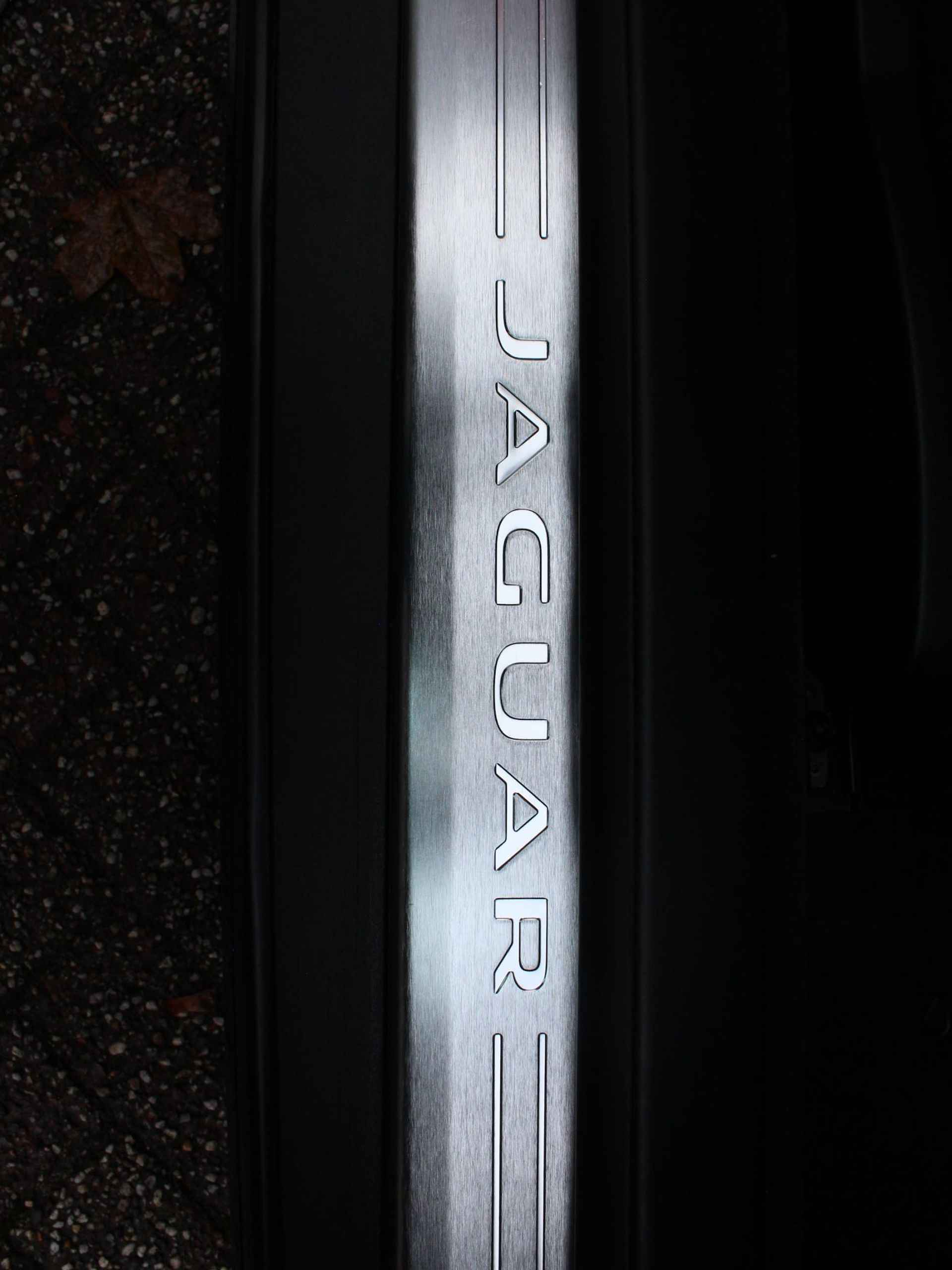 Jaguar F-TYPE 3.0 V6 340 PK 20"Carbon Velgen, Meridian Prof Sound System, Leder/Alcantara, Sportuitlaat, Cruise Control, Elektrische Achterklep, Achteruitrijcamera (MET GARANTIE*) - 13/33