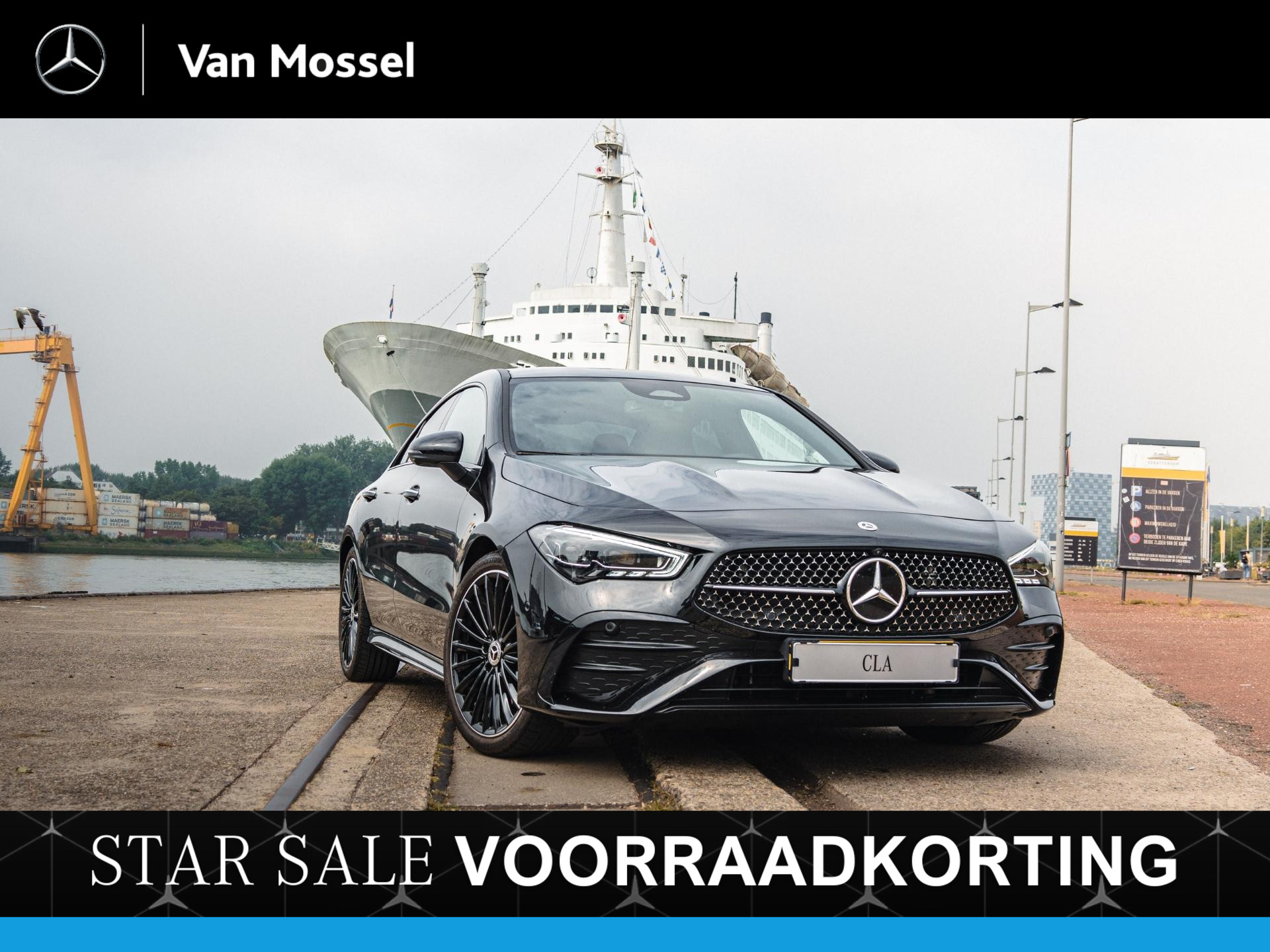 Mercedes-Benz CLA-klasse 180 Coupe Star Edition AMG-Line / Stoelverwarming / Achteruitrijcamera / Panorama-schuifdak / Memory-Stoelen / Night-Pakket /