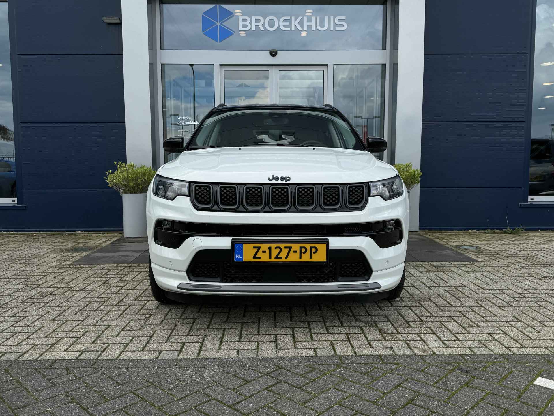 Jeep Compass 4xe 240PK Plug-in Hybrid Electric S | Camera | PDC V/A | Stoel + Stuurverwarming | Elektr. klep | AC - 12/52