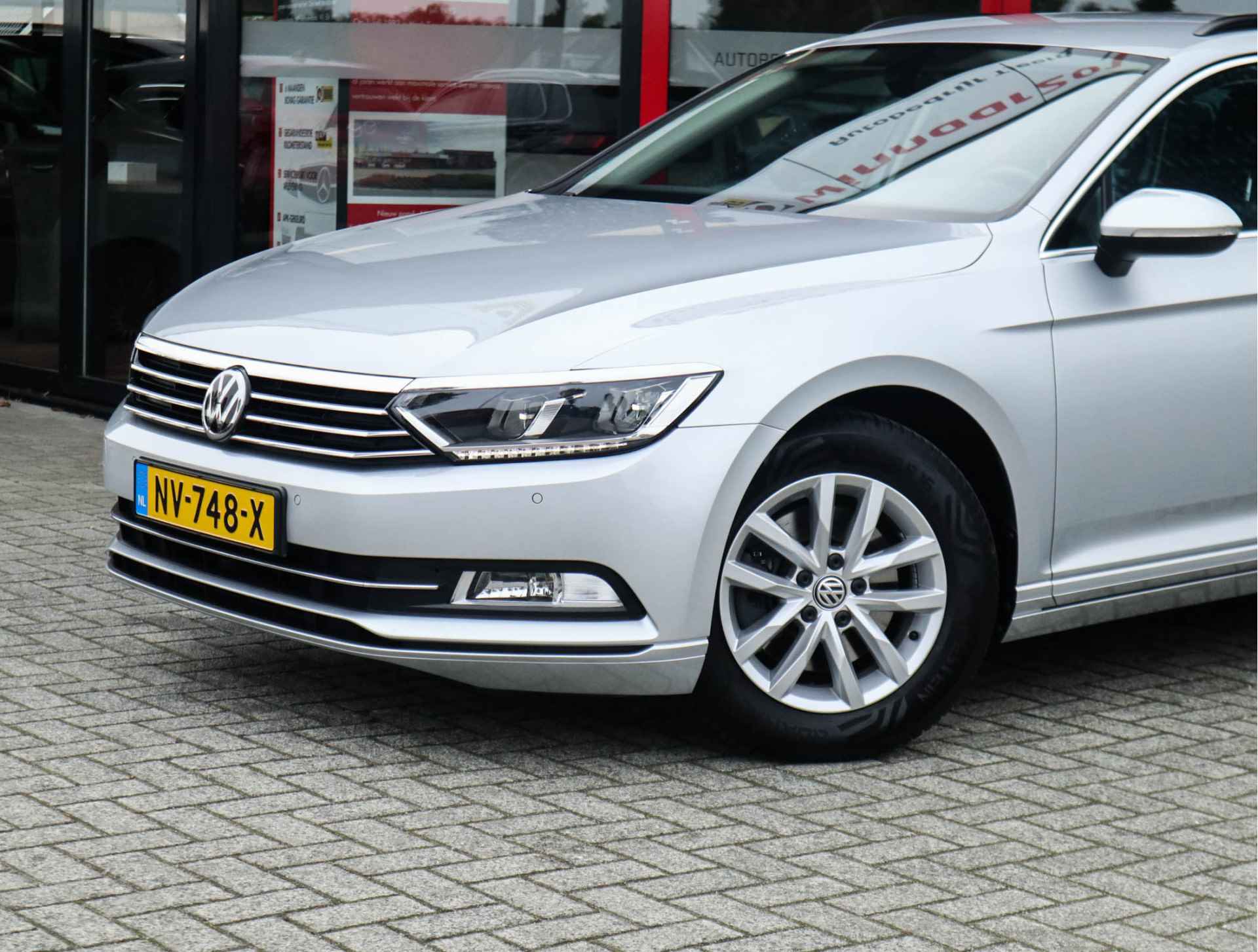 Volkswagen Passat Variant 1.4 TSI Comfortline Navi/Clima/Cruise/PDC/Trekhaak - 3/30