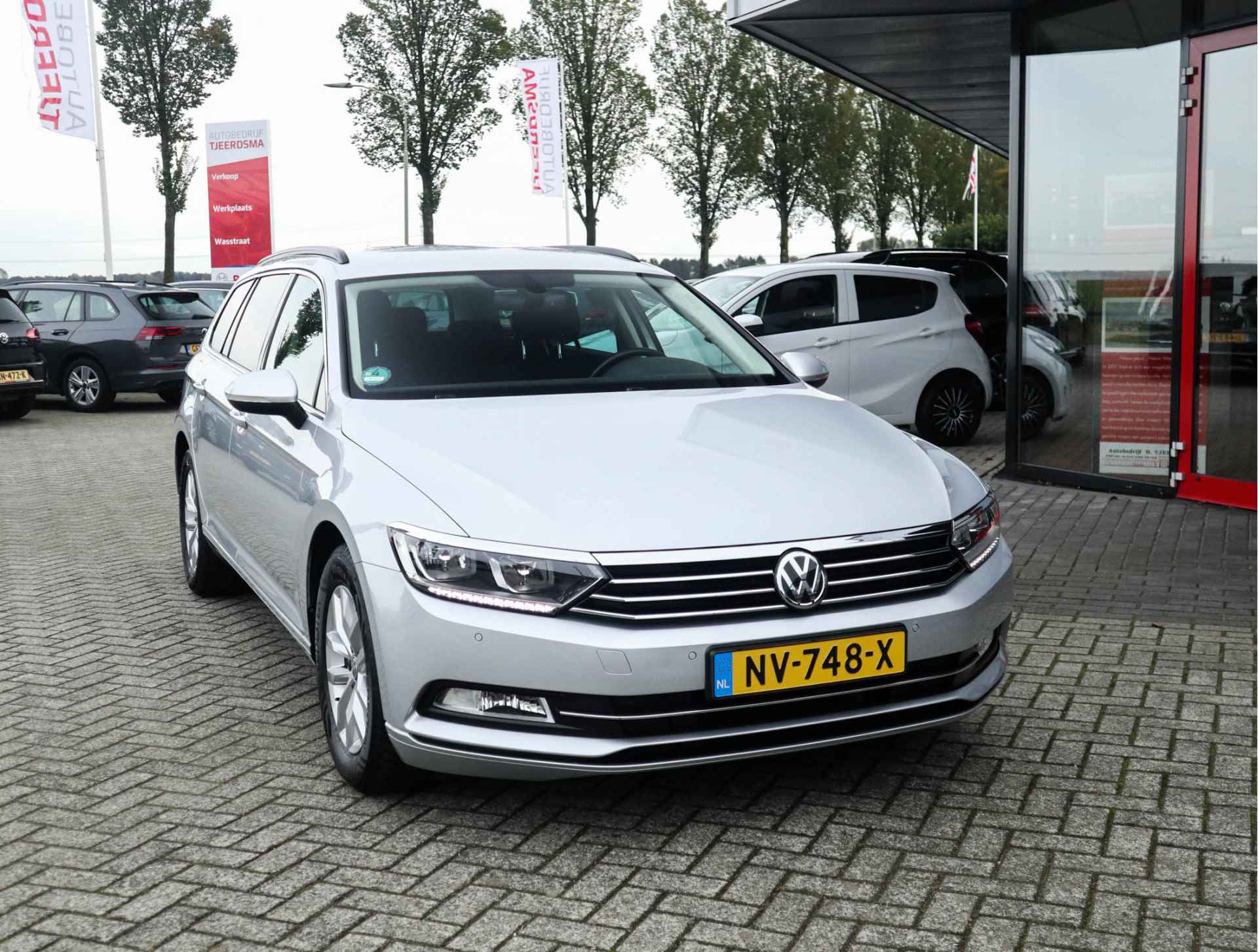 Volkswagen Passat Variant 1.4 TSI Comfortline Navi/Clima/Cruise/PDC/Trekhaak - 29/30