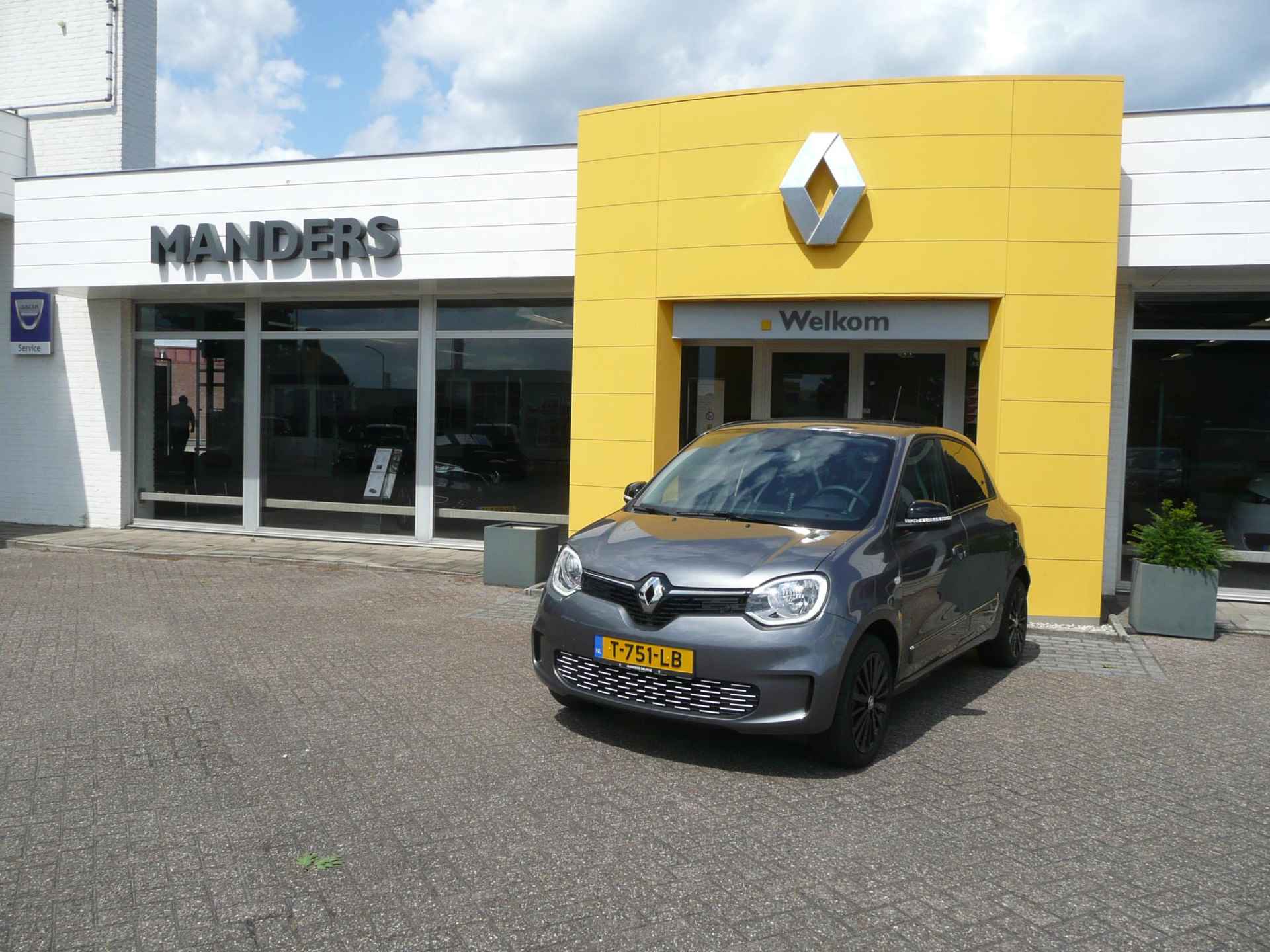 Renault Twingo Z.E. R80 E-Tech Urban Night € 17.945 NA SUBSIDIE! / NOV-22/ LANE WARNING/ STOELVERWARMING/ DRAADLOZE GSM LADER/ PARK ASSIST/ ETC.. 10-2022! RIJKLAAR - 33/50