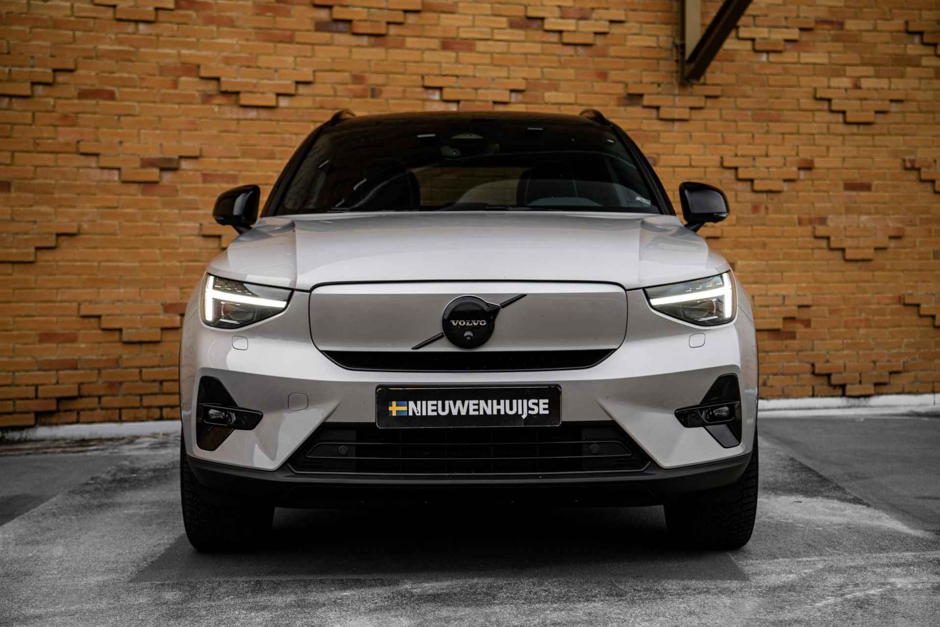 Volvo EX40 Single Motor Extended Range Ultimate 82 kWh XC40 | Black Pack | 20" |  Pixel Led | Nubuck | 360 Camera | Harman/Kardon | 360 Camera | Memory | Panoramadak | - 10/53