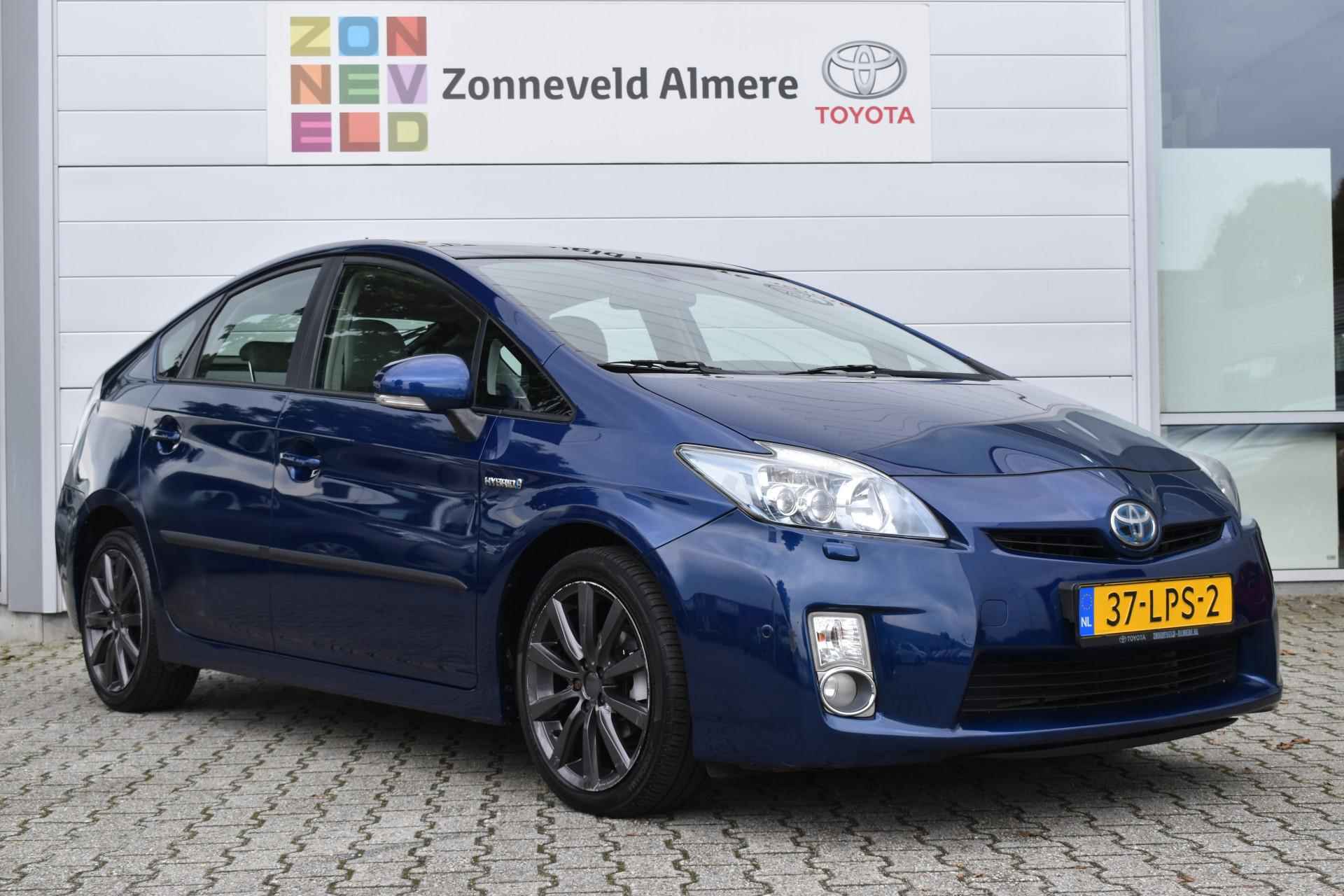 Toyota Prius 1.8 Executive - 5/36