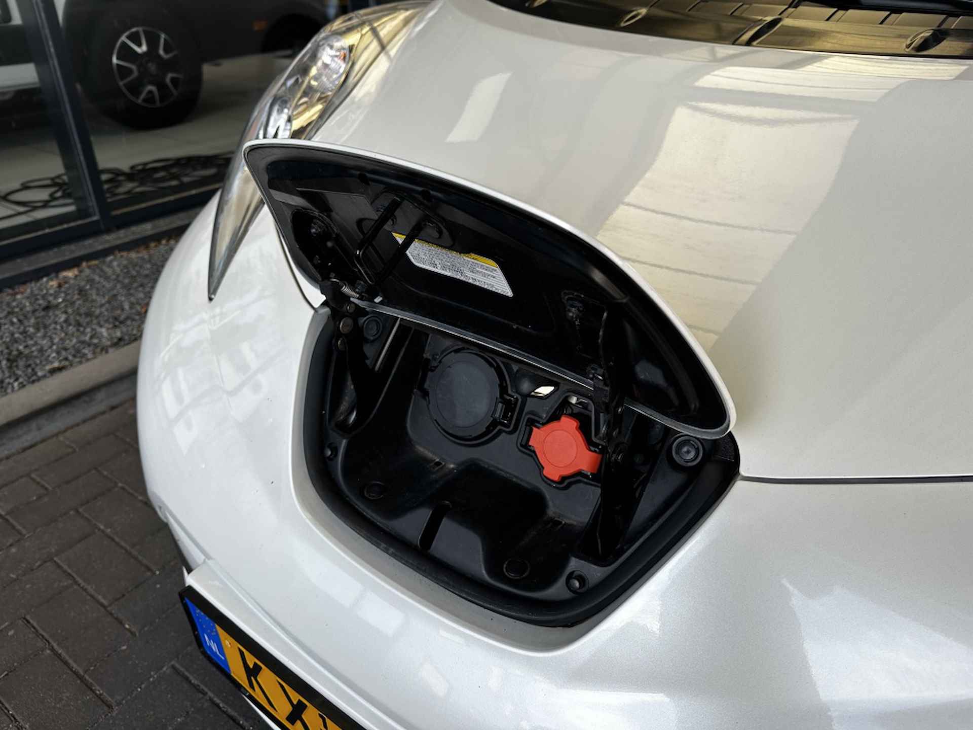 Nissan LEAF Acenta 30 kWh | Navigatie | Stoelverwarming | Sepp Mogelijk! - 22/33