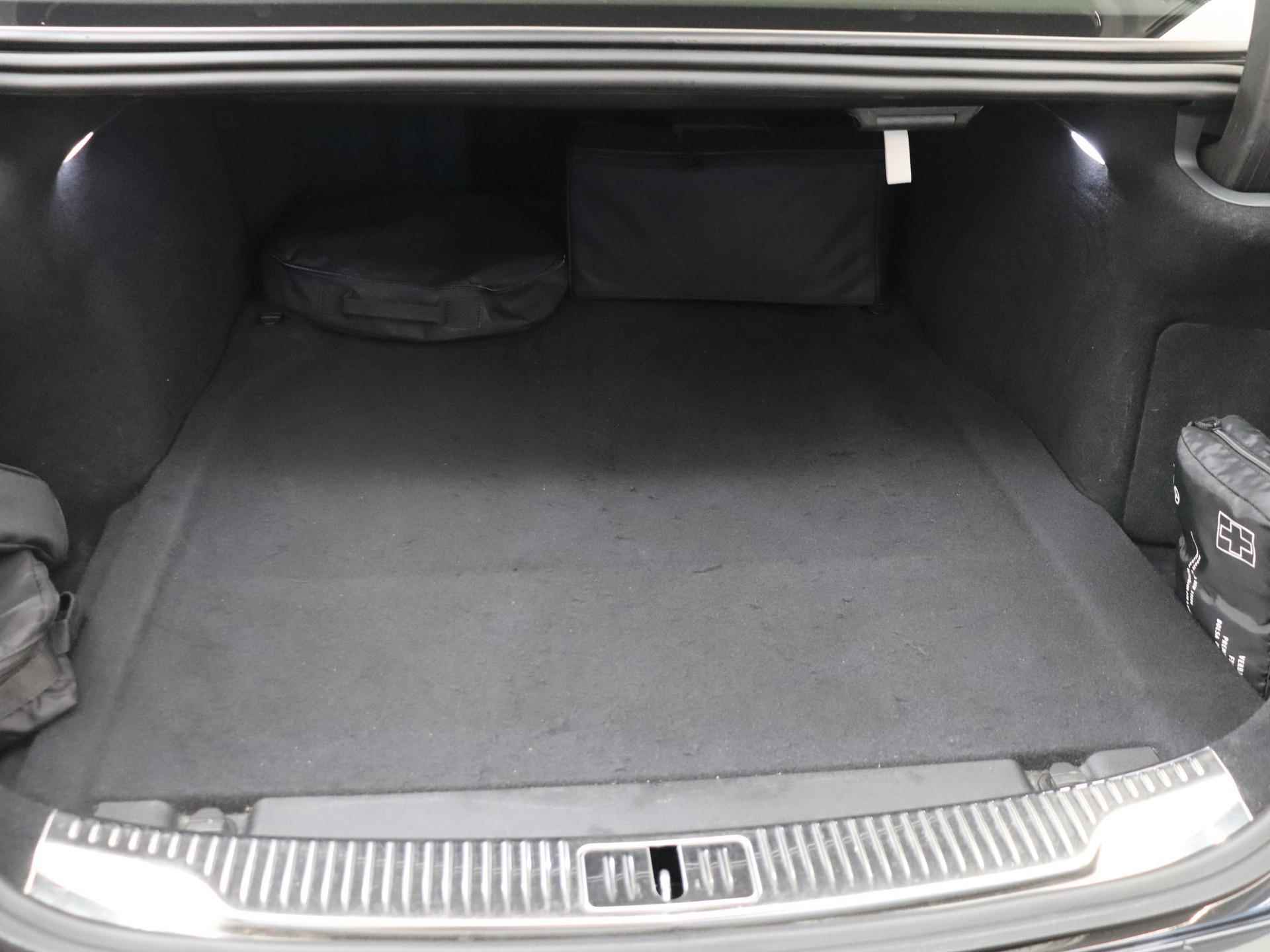 Mercedes-Benz S-klasse 580 e AMG Line / Stoelverwarming / Stoelverkoeling / Memory-Stoelen / Panaroma-schuifdak / Rij-assistentiepakket / 360Graden-Camera / - 31/32