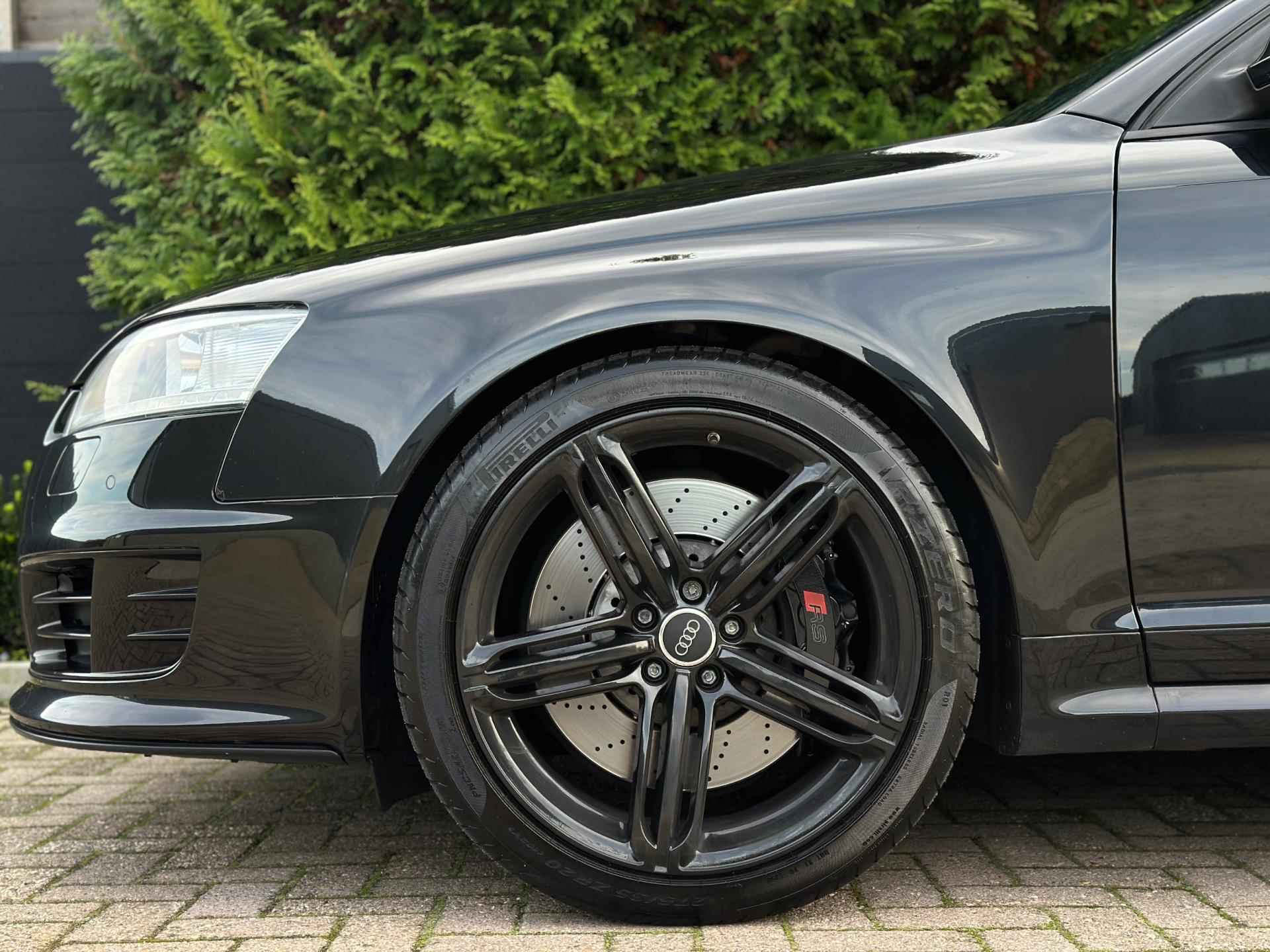 Audi RS6 Avant 5.0 TFSI V10 Youngtimer Black Edition - 26/31