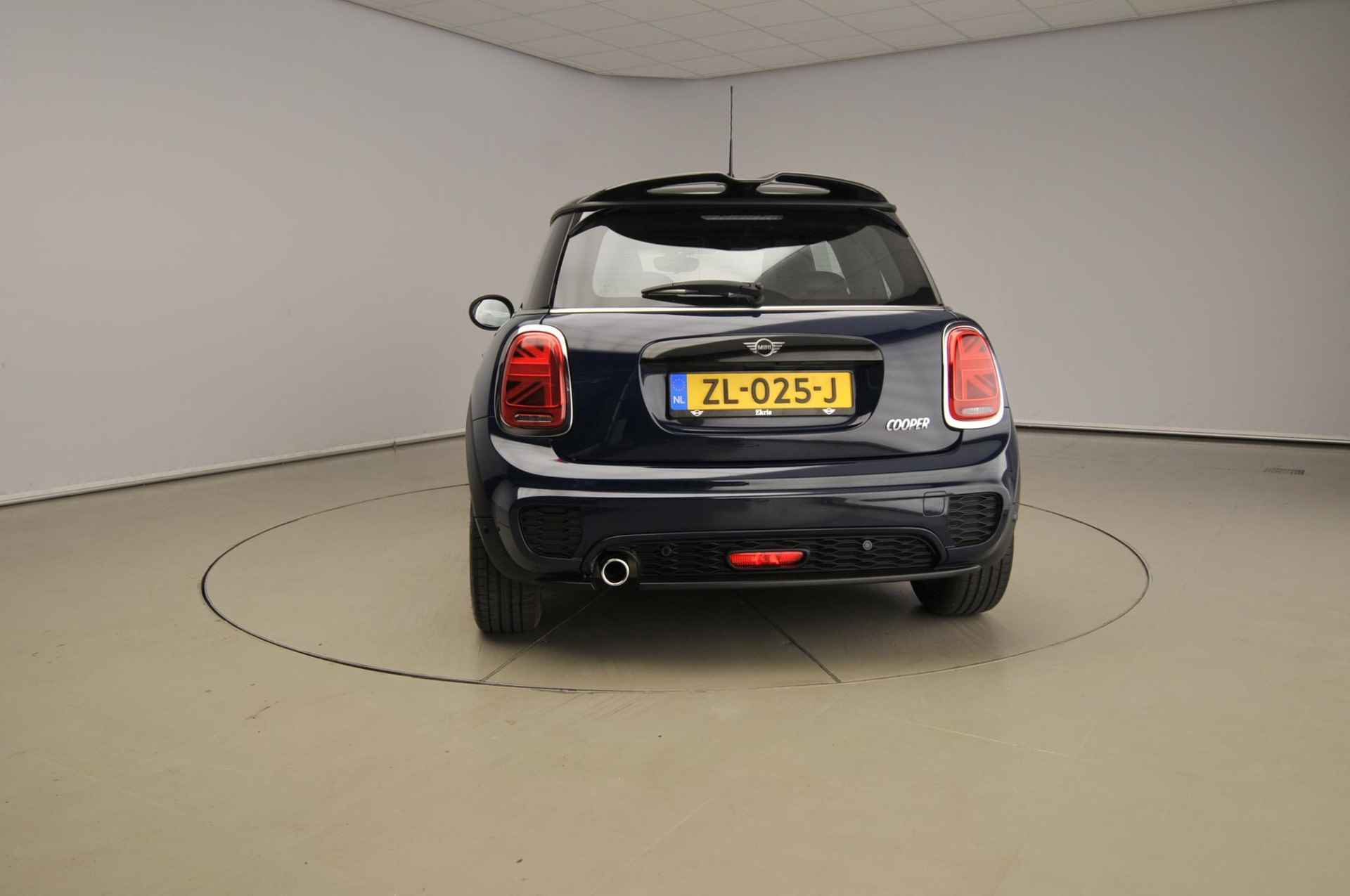 MINI 3-deurs Cooper | Serious Business | JCW Trim | JCW Sportstoelen | Panoramadak | Harman/Kardon - 7/39