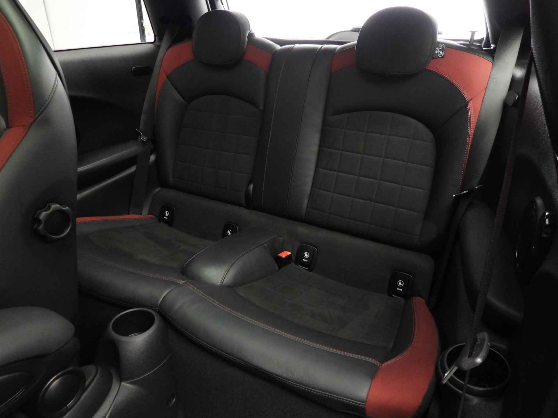 MINI 3-deurs Cooper | Serious Business | JCW Trim | JCW Sportstoelen | Panoramadak | Harman/Kardon - 10/39