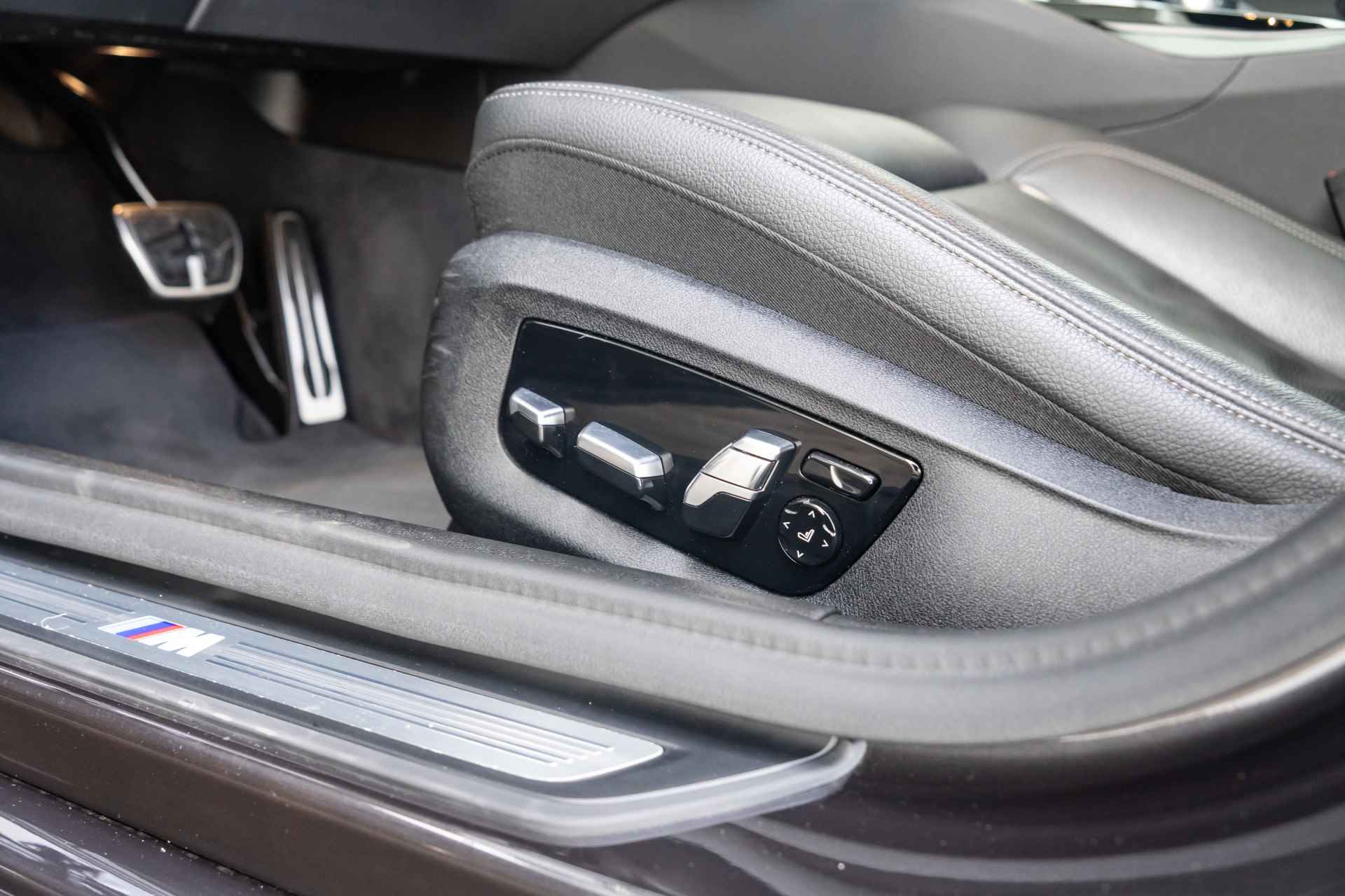 BMW 5 Serie Touring 520i / High Executive M Sportpakket Head Up Display / Glazen Panoramadak / 20inch / Achteruitrijcamera - 30/41