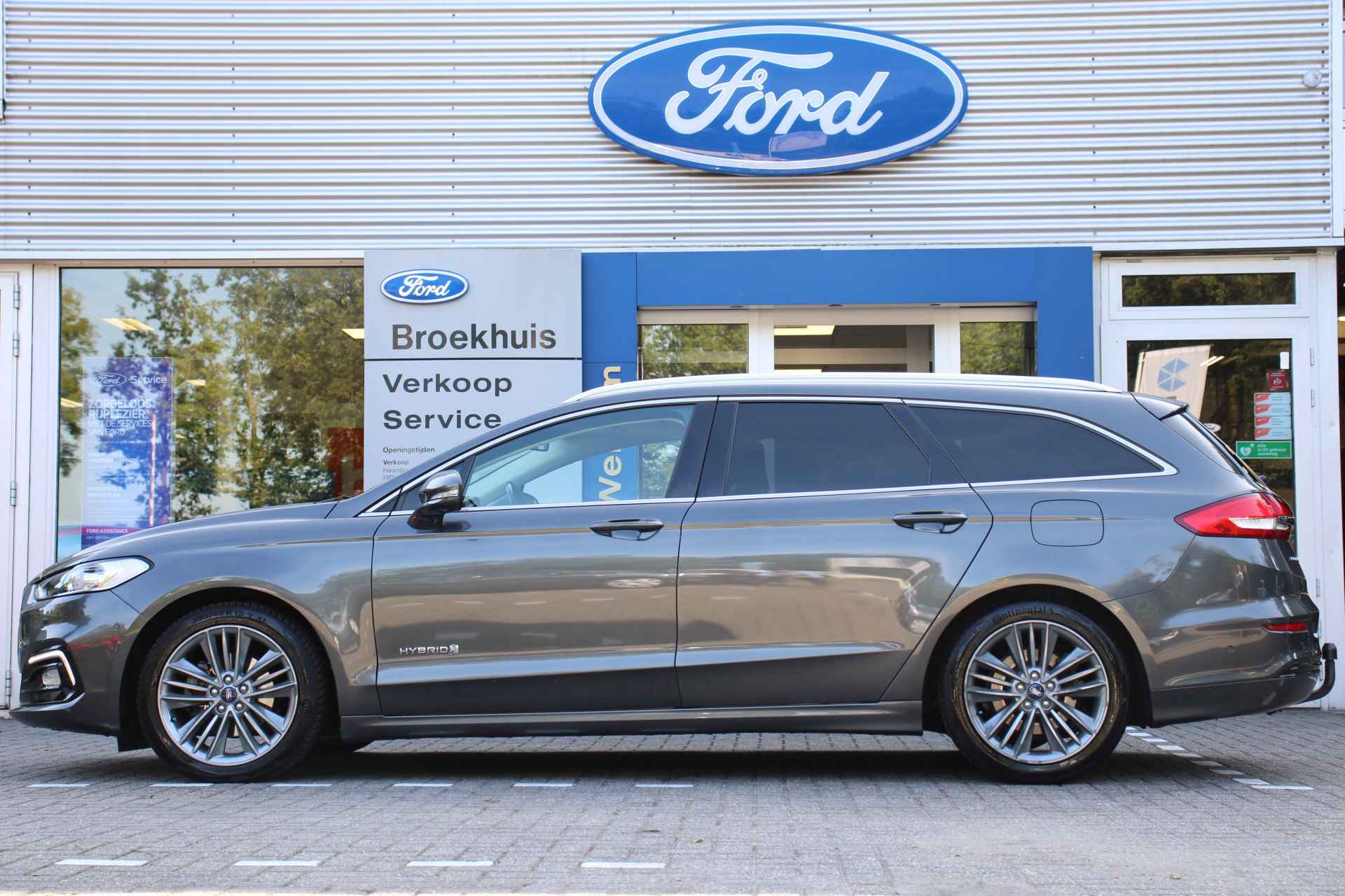 Ford Mondeo Wagon 2.0 HYBRID 187PK AUTOMAAT TITANIUM | 18'' LMV | CAMERA | CRUISE | SONY AUDIO | WINTER PACK | PRIVACY GLAS | TREKHAAK | PRA - 2/33