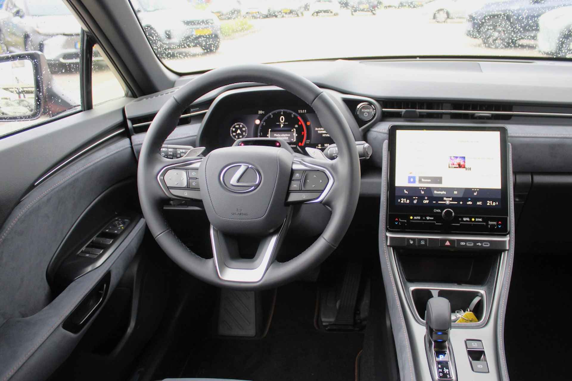 Lexus LBX Cool 2WD | Advanced Pakket | Head Up Display | Sensoren v/a | An - 6/40