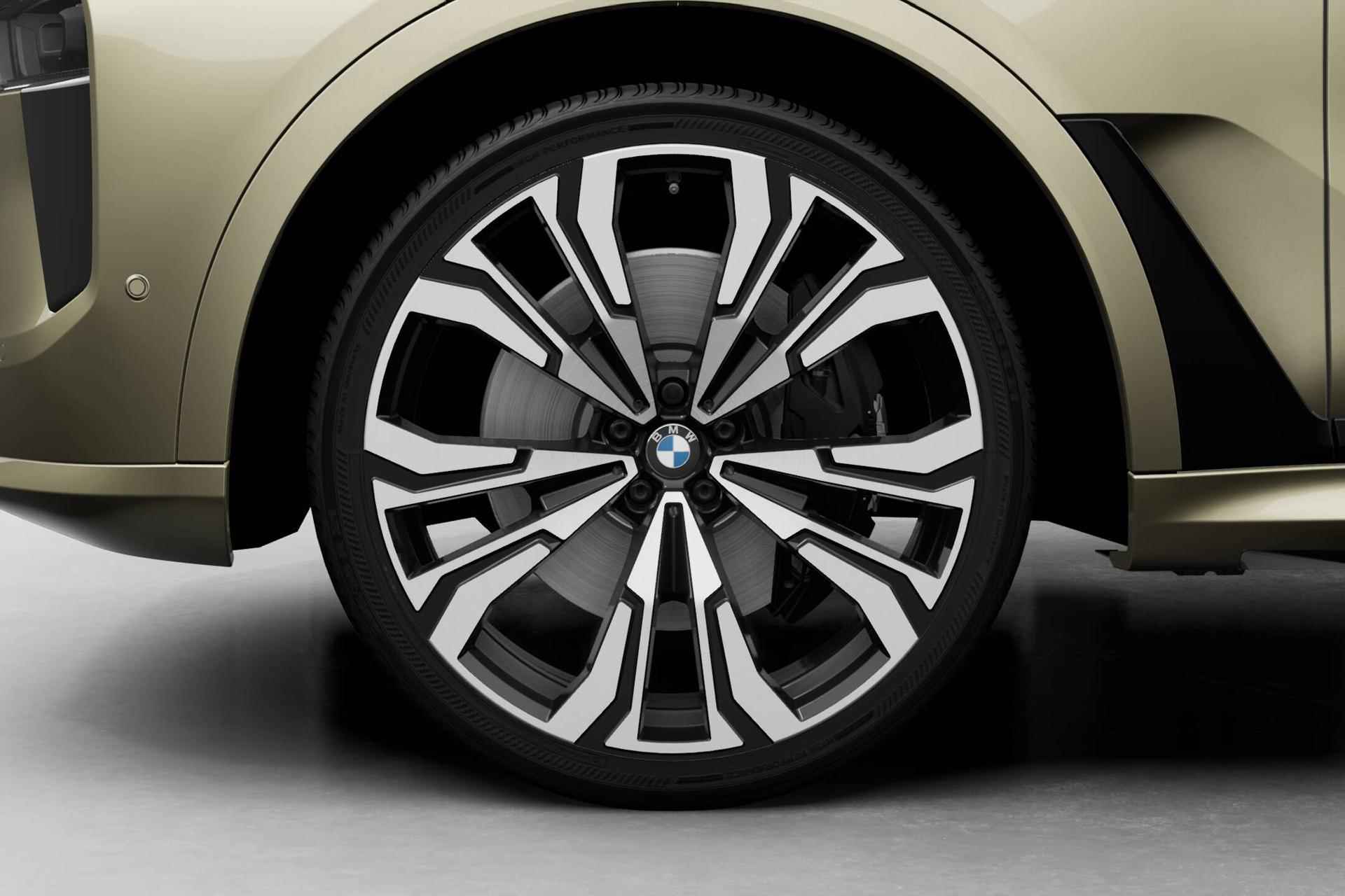 BMW X7 xDrive40i | M Sport Pro| Innovation Pack | Exclusive Pack - 10/20