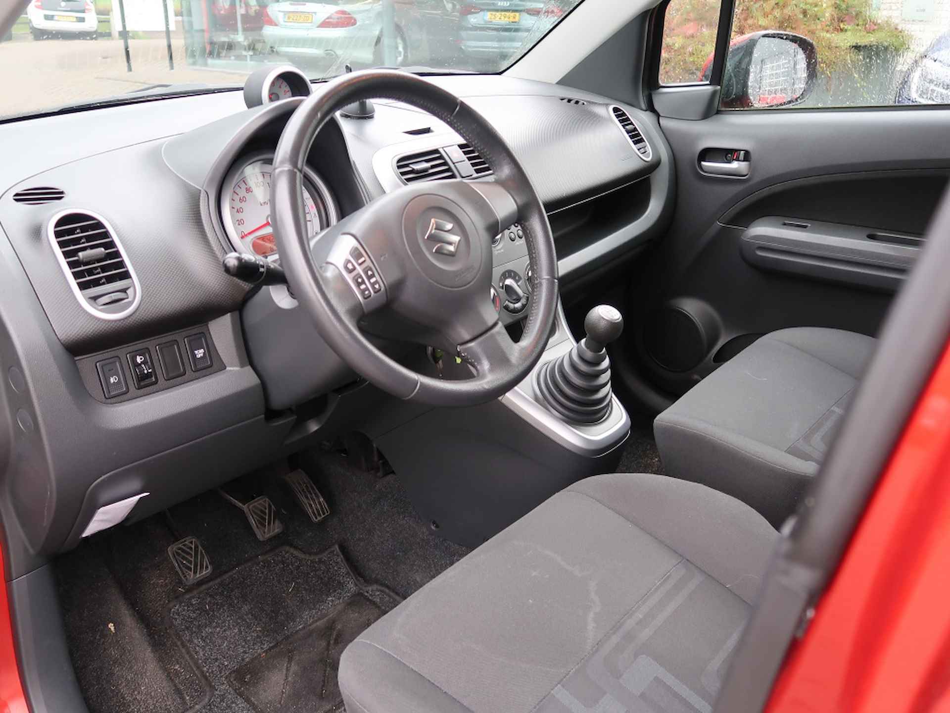 Suzuki Splash 1.0 VVT Exclusive - 6/7