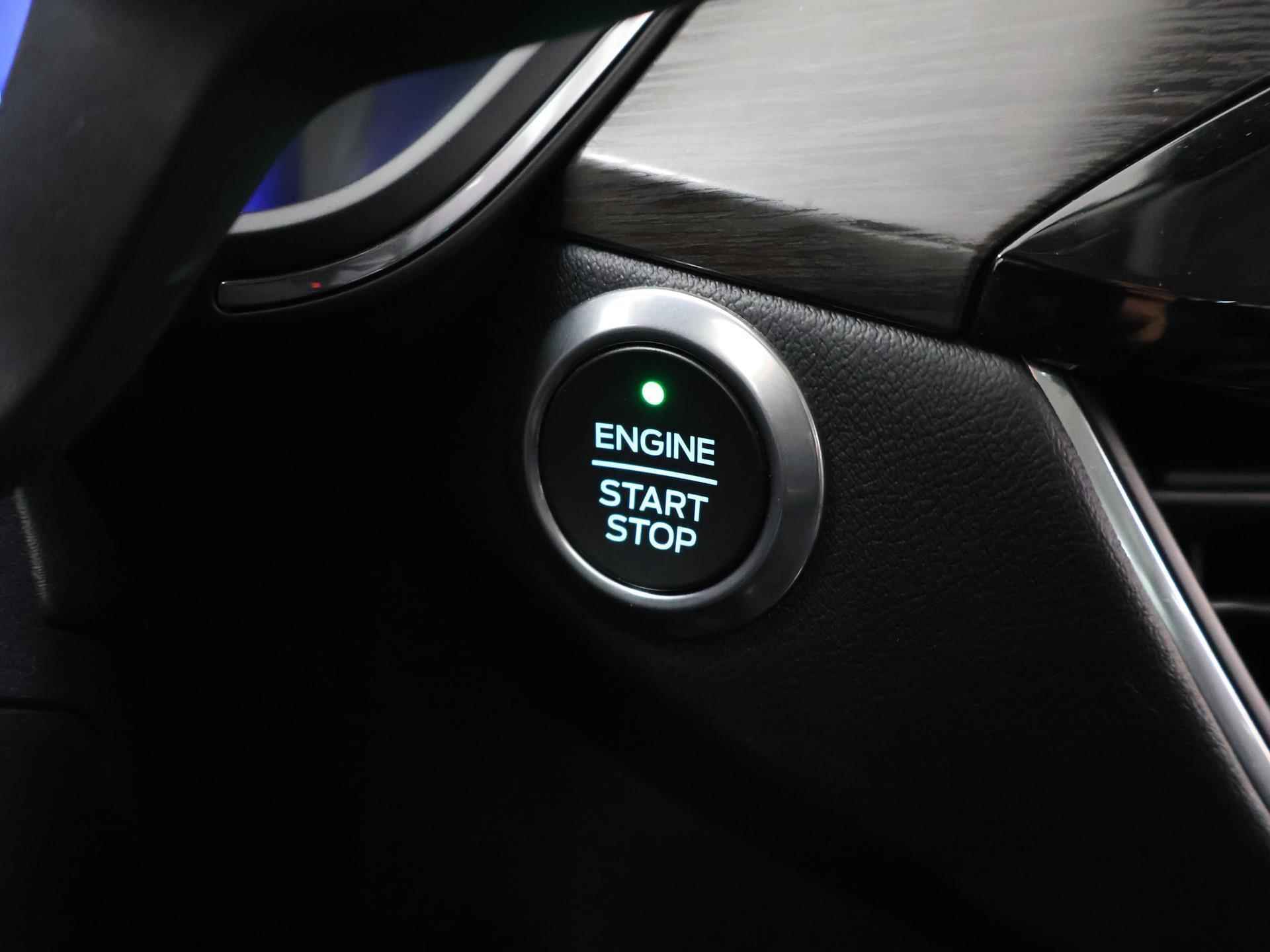 Ford Kuga 2.5 PHEV Vignale | Parkeerassistent | Adapt. Cruise Control | Adapt. LED koplampen | Winterpakket | - 31/49
