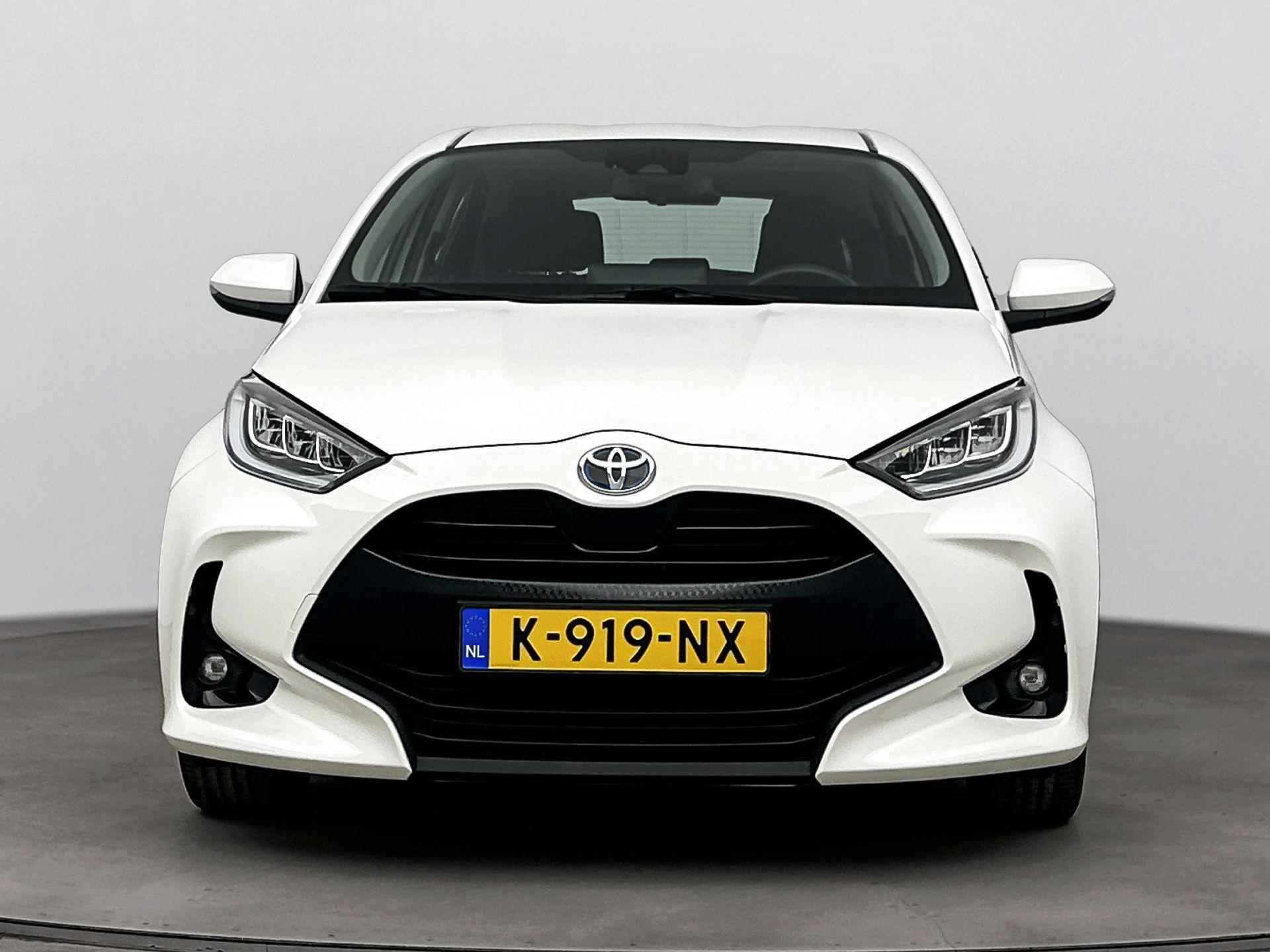 Toyota Yaris 1.5 Hybrid Dynamic - 8/19