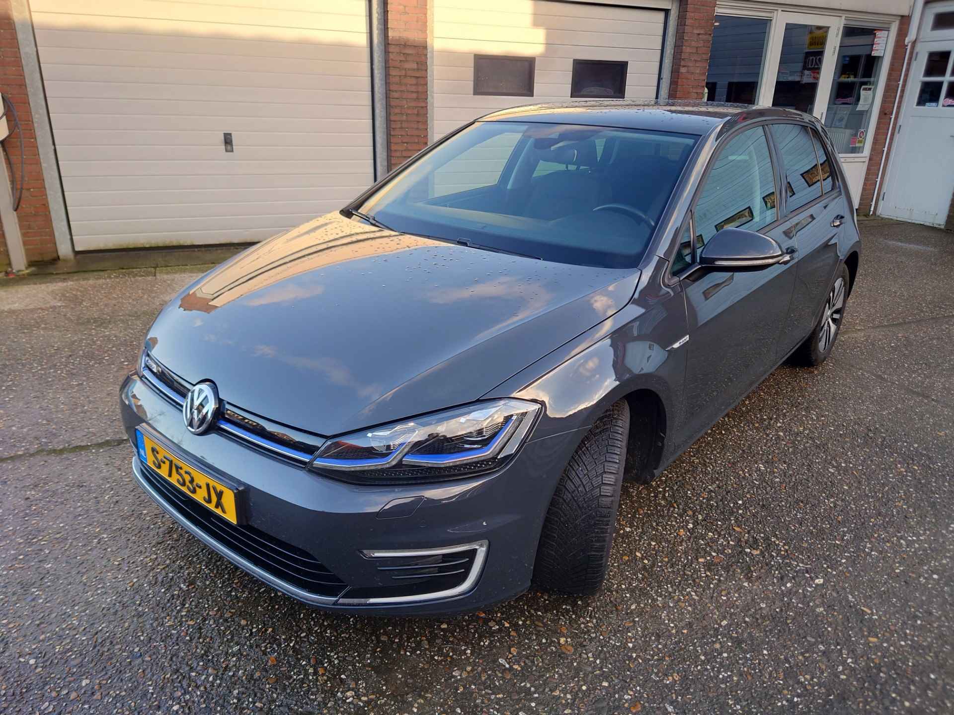 Volkswagen E-Golf E-DITION, Dealer onderhouden, Camera, Stoelverwarming - 3/21