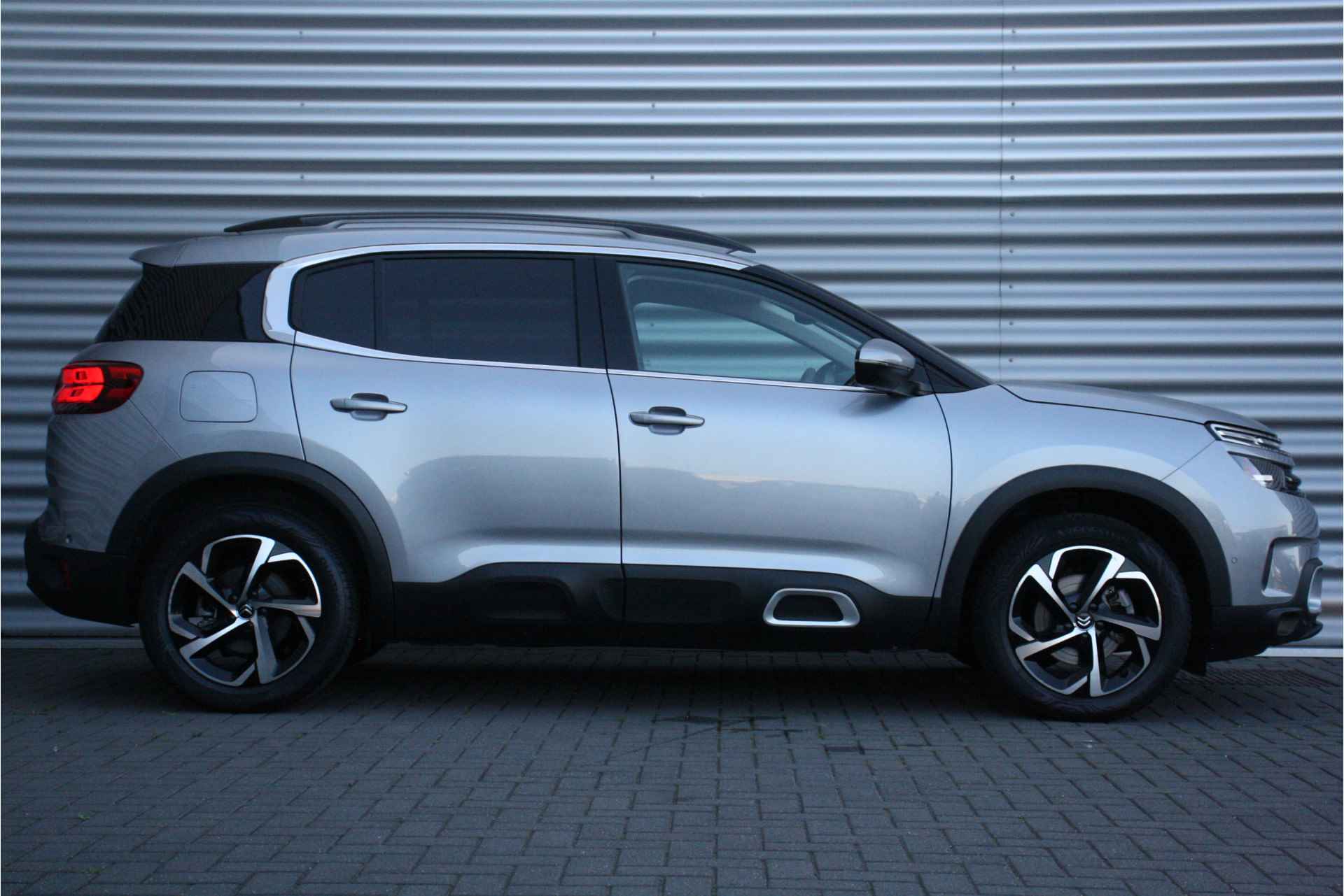 Citroën C5 Aircross 1.2 PURETECH 130PK BUSINESS PLUS / NAVI / LEDER / CLIMA / LED / PDC / 18" LMV / CAMERA / ADAPT. CRUISECONTROL / 1E EIGENAAR / NI - 3/40