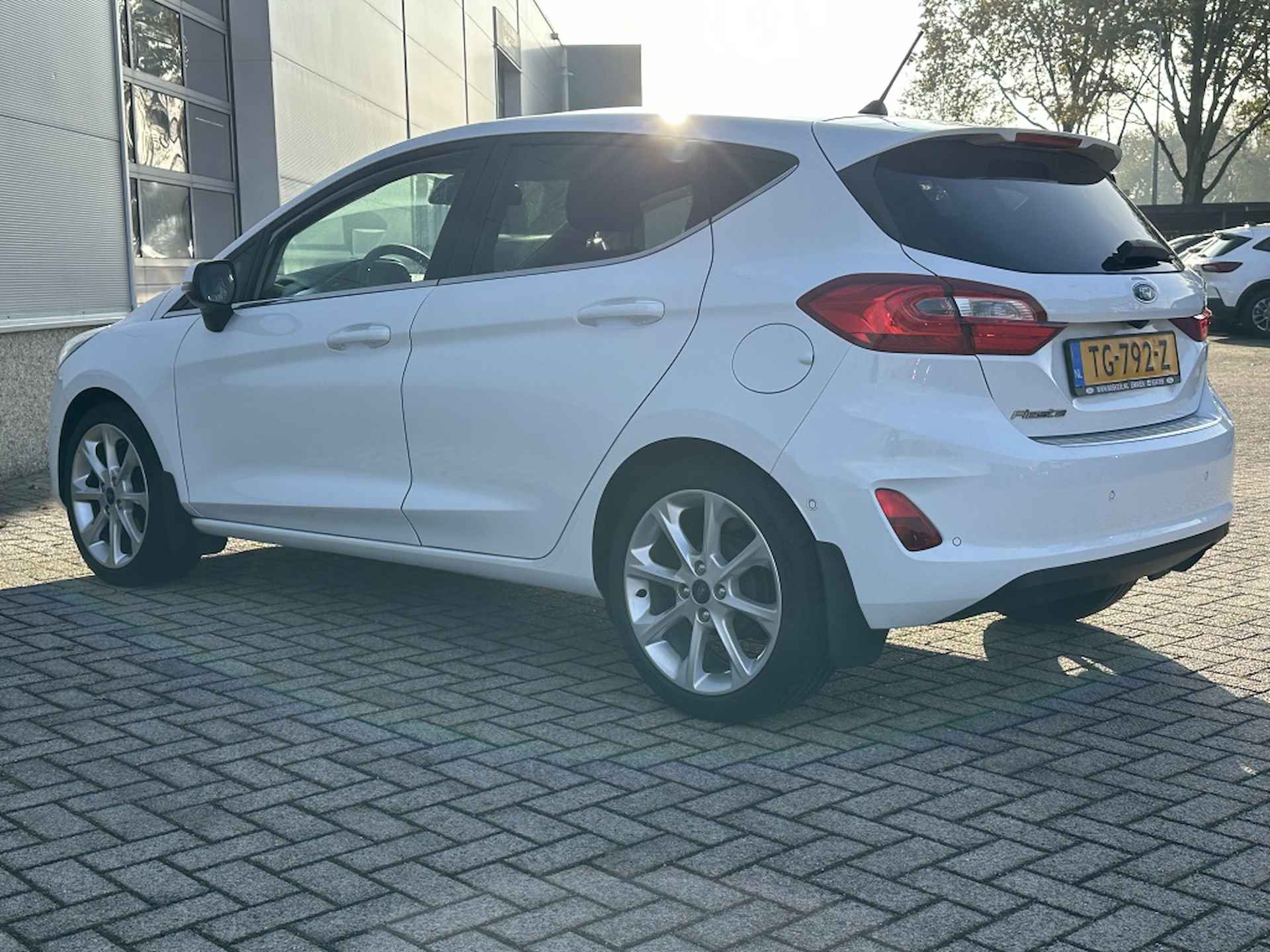 Ford Fiesta 1.0 EcoB. Titanium  | Winterpack | Driverpack | Adapt Cruise - 5/24