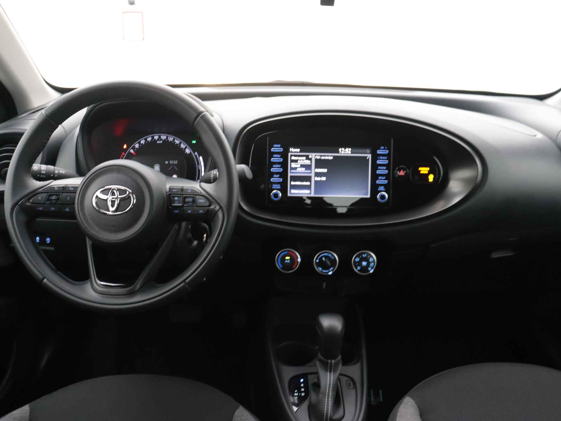 Toyota Aygo X 1.0 VVT-i S-CVT play | achteruitrijcamera | apple carplay/android auto |  adaptieve cruise control | - 6/40