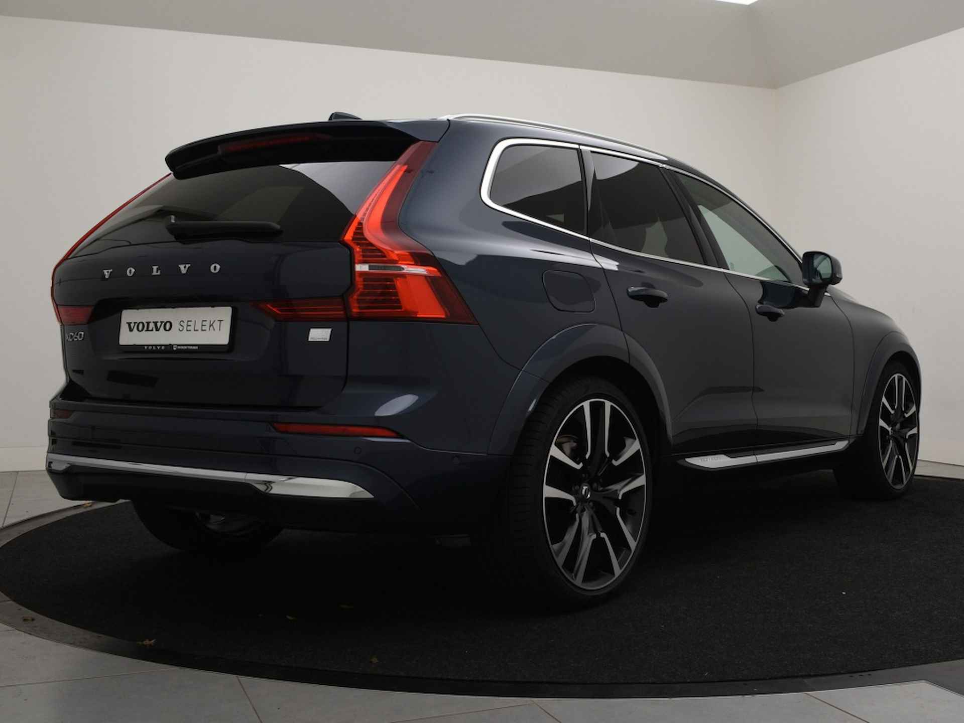 Volvo XC60 T8 PLUG-IN HYBRID LONG RANGE ULTIMATE BRIGHT 22INCH LUCHTVERING - 3/43