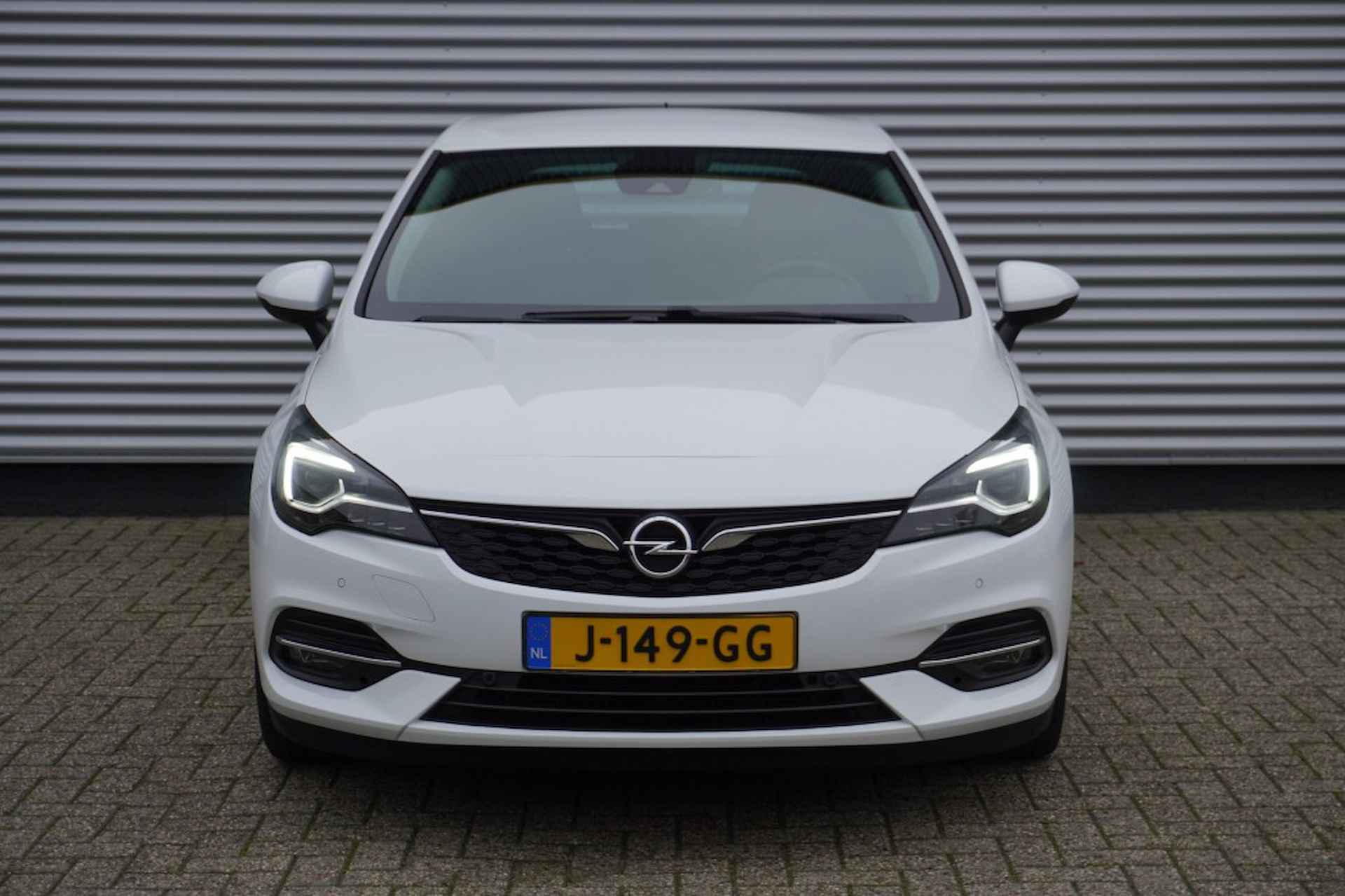 OPEL Astra 1.2 Turbo Elegance / Camera / AGR / IntelliLUX LED Matrix / Navi - 12/39