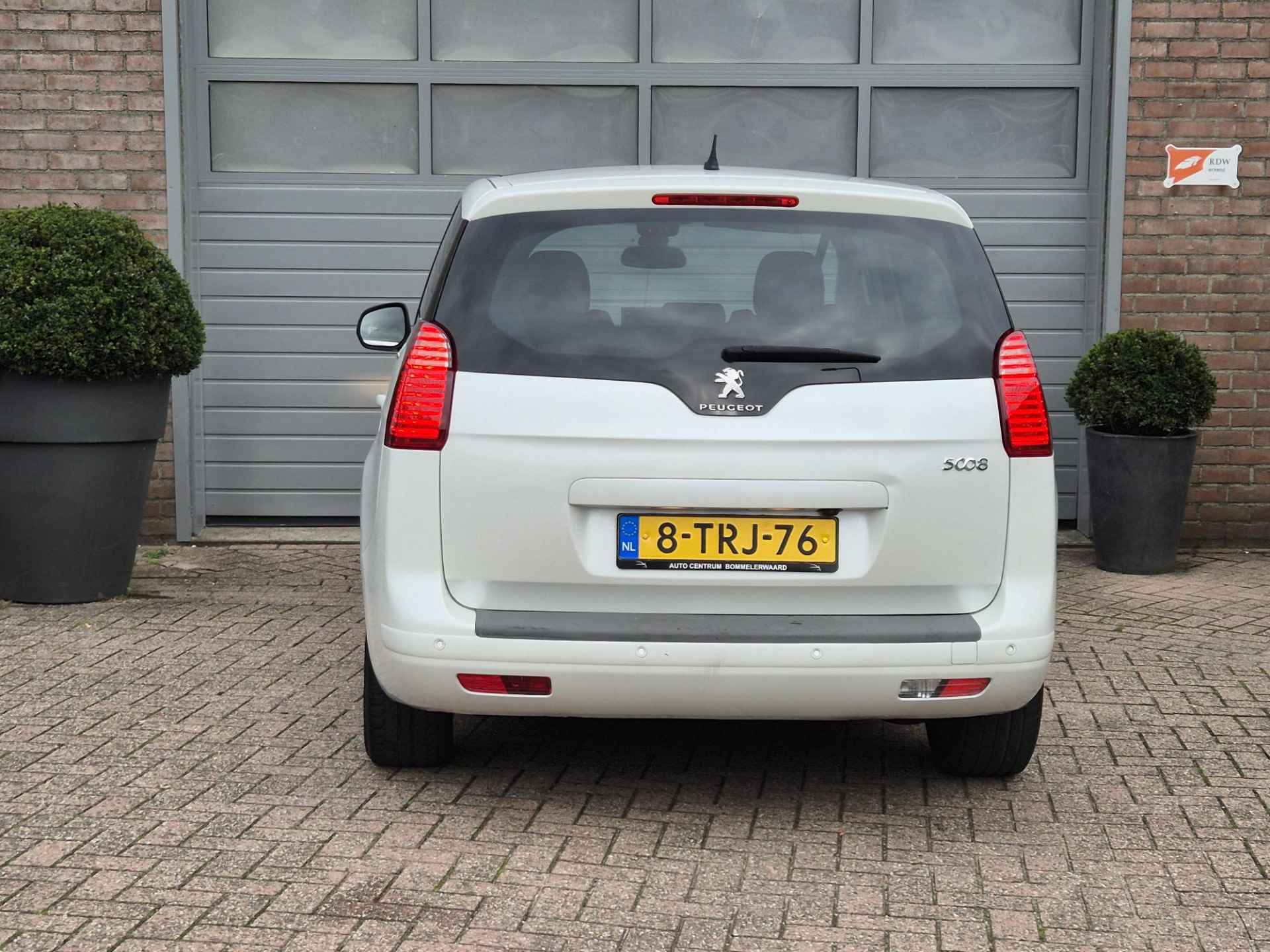 Peugeot 5008 1.6 THP Active 7pers. Pano dak, 7 persoons, Nw distributie en koppeling - 13/39