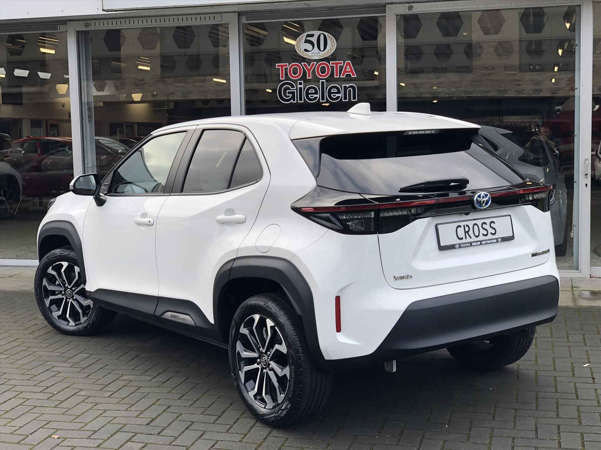 Toyota Yaris Cross 1.5 Hybrid Dynamic Plus | Smart Connect, Stoel + Stuurverwarming, Apple CarPlay, Keyless, 17inch, Groot scherm - 13/35