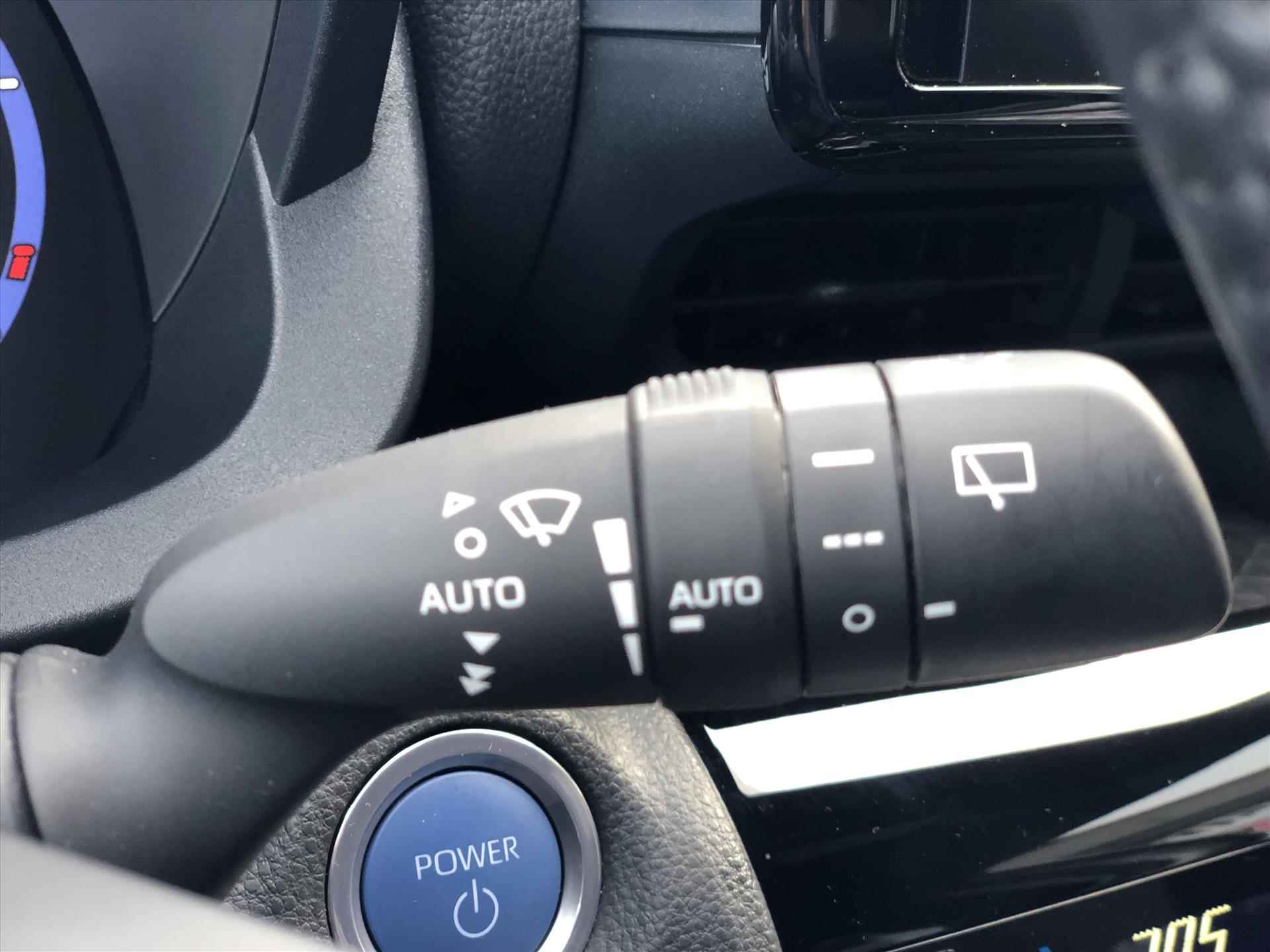 Toyota Yaris Cross 1.5 Hybrid Dynamic Plus | Smart Connect, Stoel + Stuurverwarming, Apple CarPlay, Keyless, 17inch, Groot scherm - 27/35