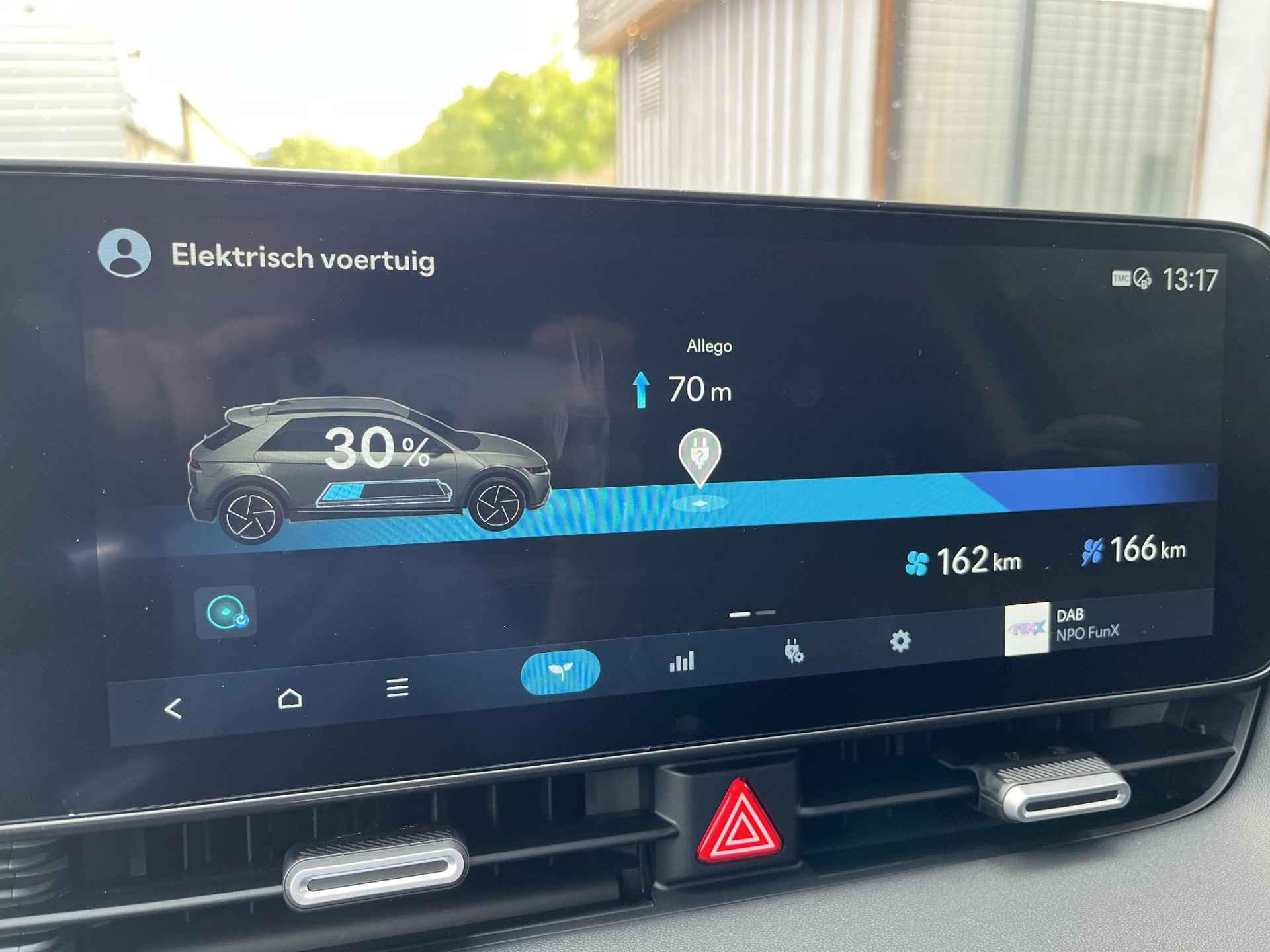 Hyundai IONIQ 5 Connect + 84 kWh | NIEUW MODEL | 84 KWH ACCUPAKKET  | STOEL/-STUUR VERWARMING | WARMTEPOMP | - 33/44