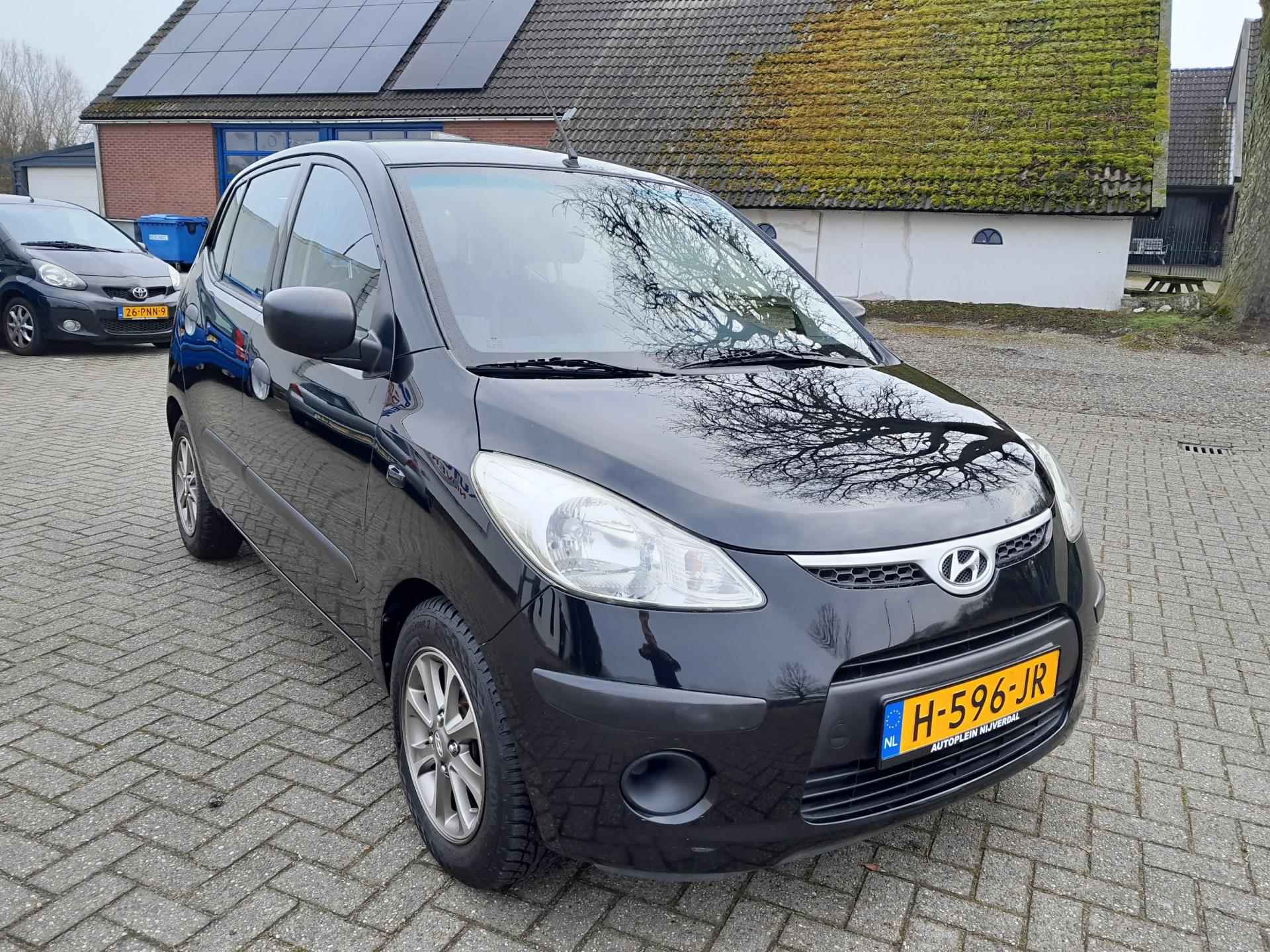 Hyundai I10 1.1 Active Cool zeer net boodschappenautootje in het zwart! - 4/16