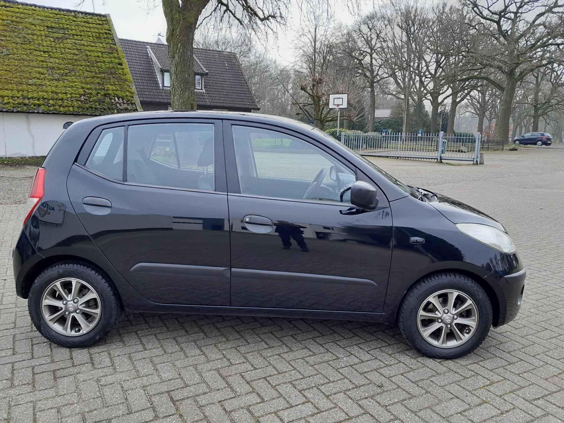 Hyundai I10 1.1 Active Cool zeer net boodschappenautootje in het zwart! - 5/16