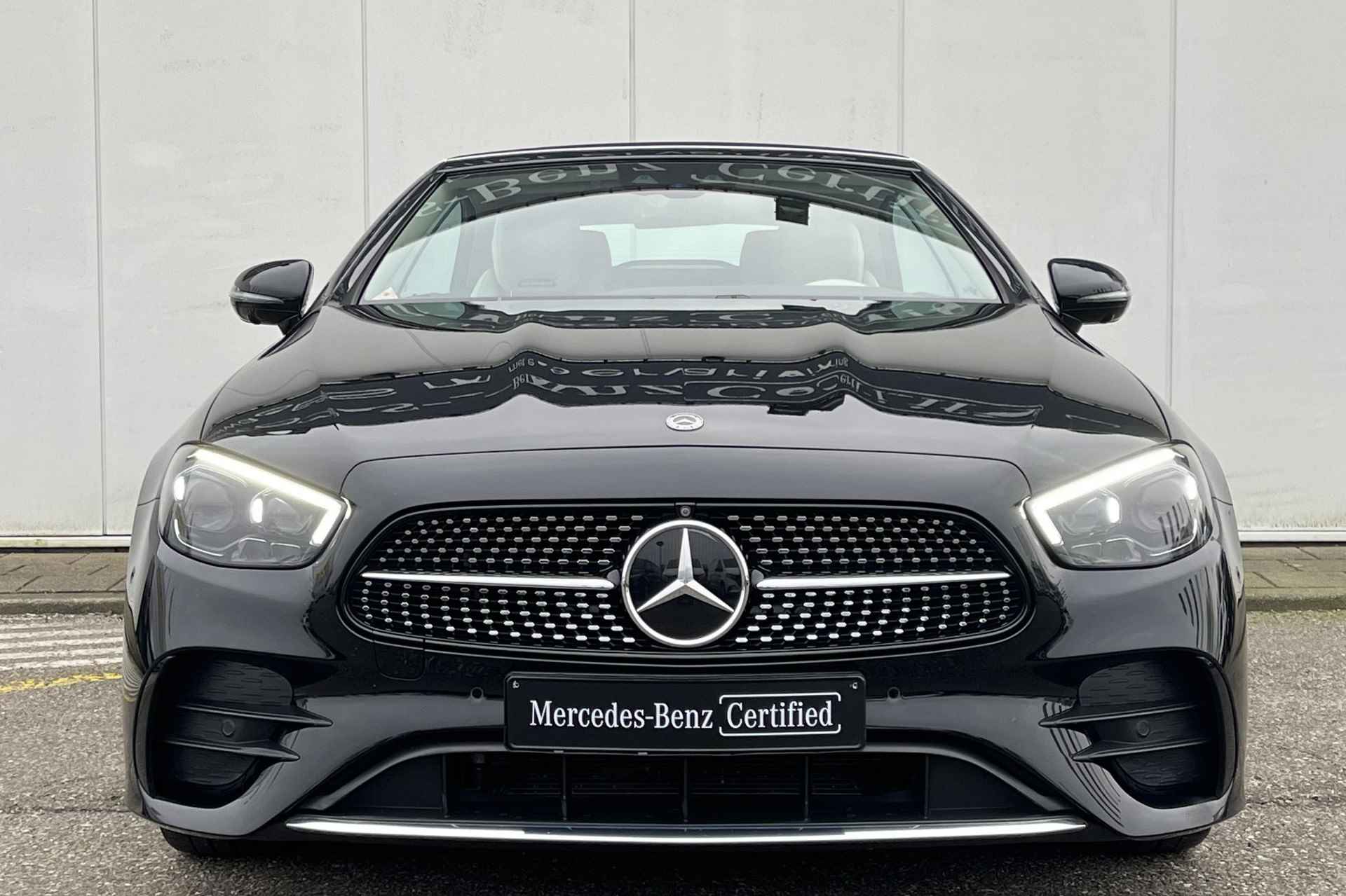 Mercedes-Benz E-klasse E 300 Cabriolet Automaat AMG Line | Cabriolet Comfortpakket | Distronic+ | Stoelventilatie | Multibeam LED | Sfeerverlichting | Memory | Parkeerpakket met 360° Camera - 6/24