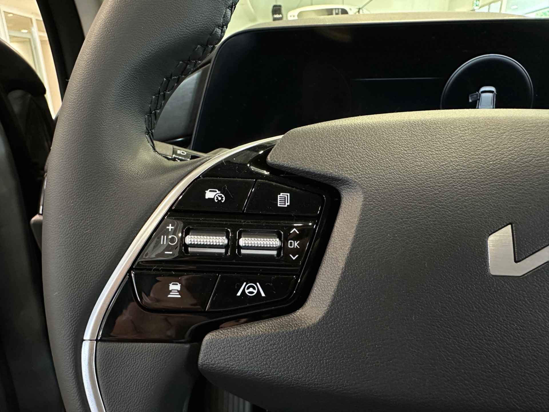 Kia Niro EV DynamicLine 64.8 kWh - Adaptief Cruise Control - Climate Control - Navigatie - Apple/Android Carplay - Fabrieksgarantie Tot 2031 - 14/32