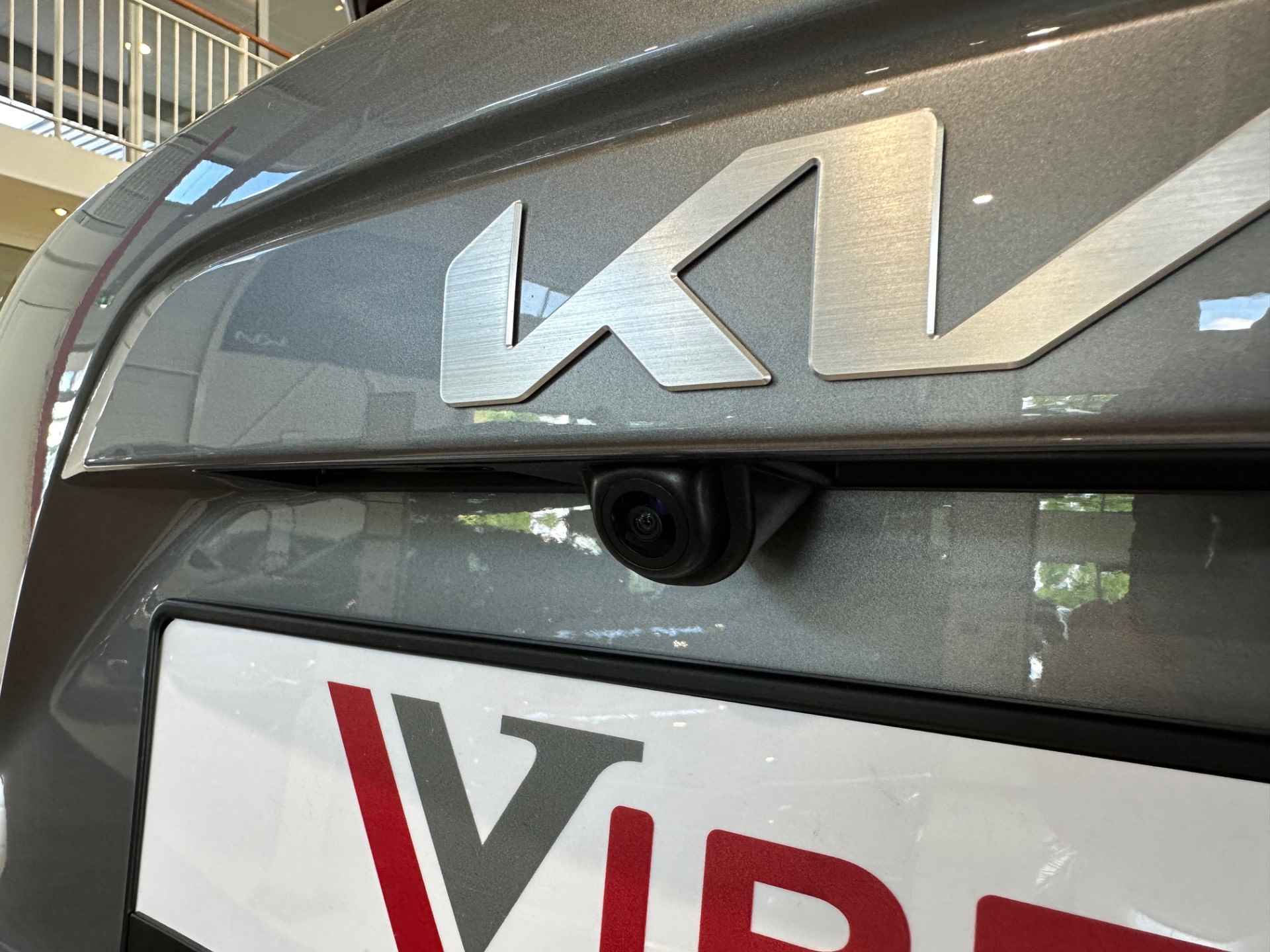 Kia Niro EV DynamicLine 64.8 kWh - Adaptief Cruise Control - Climate Control - Navigatie - Apple/Android Carplay - Fabrieksgarantie Tot 2031 - 23/32