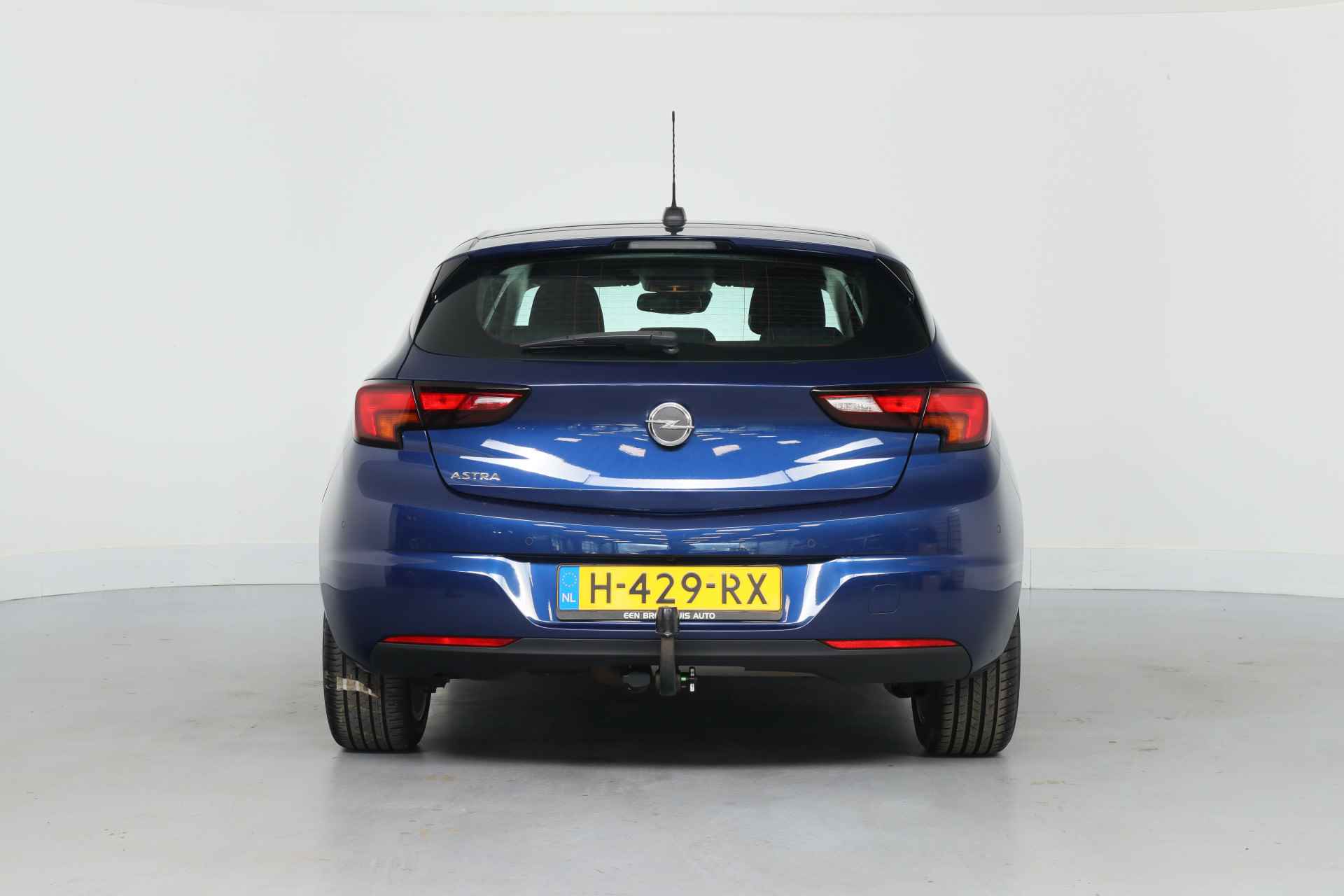 Opel Astra 1.2 Edition | Trekhaak afneembaar | Climate Control | Camera | Navigatie | AGR Stoelen | Parkeersensoren V+A | Dealer onderhoude - 3/38