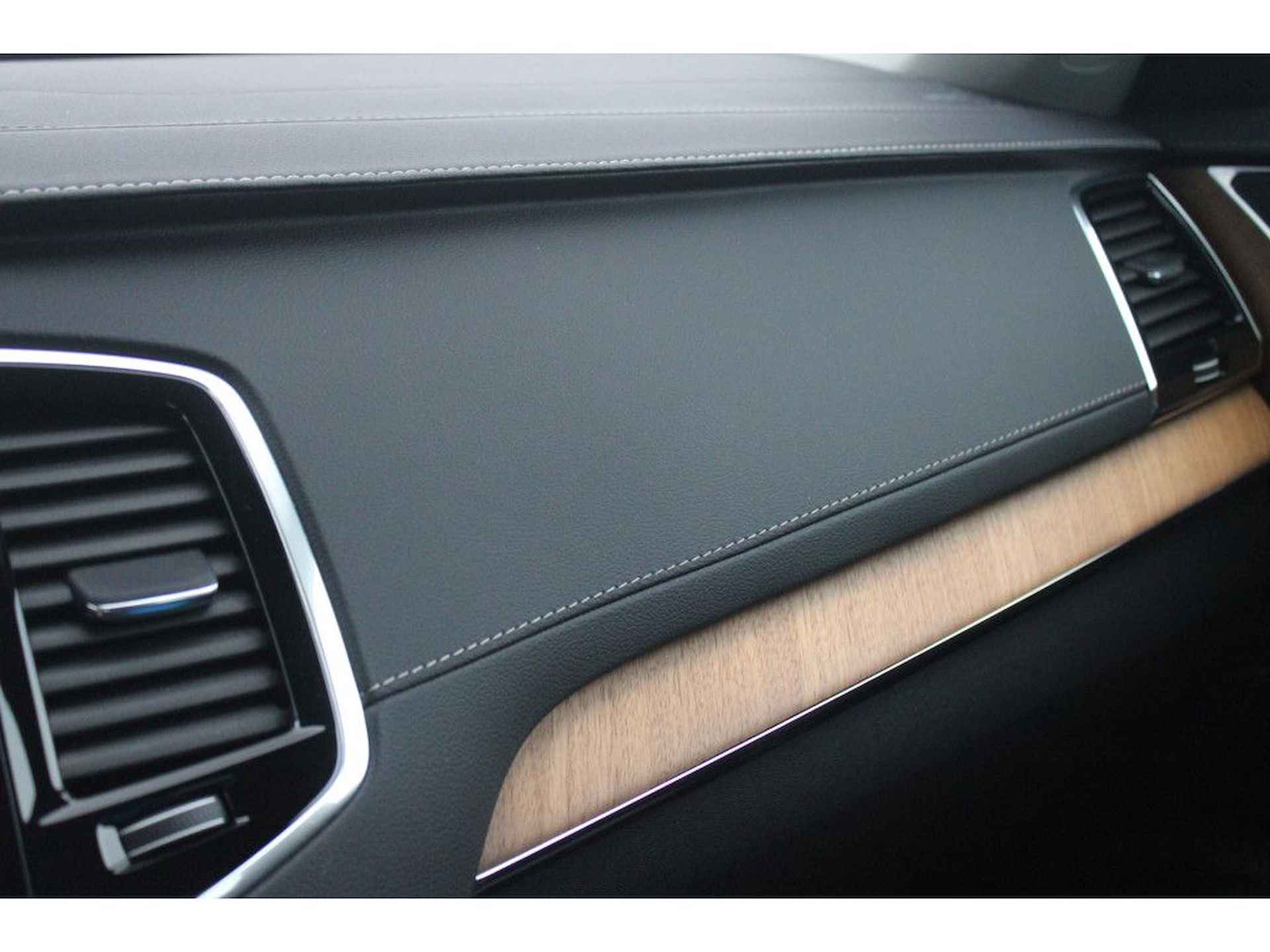 Volvo XC90 T8 Recharge AWD Inscription | Long Range | 20'' | Panoramadak | Harman Kardon | Trekhaak | 360 camera | Full LED - 14/28
