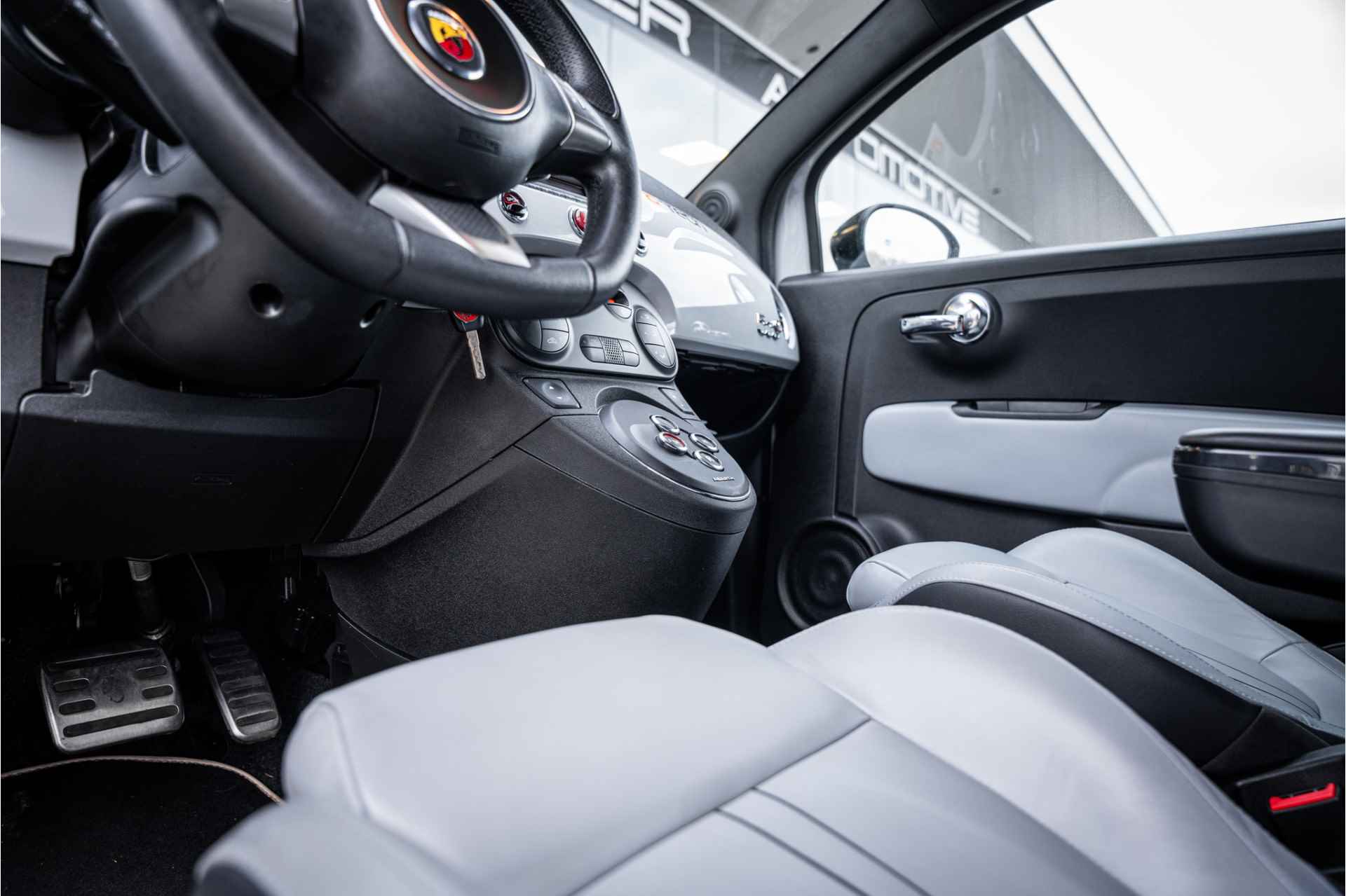 Fiat 500C 1.4 T-Jet automaat Abarth COMPETIZIONE Cabriolet - 43/63