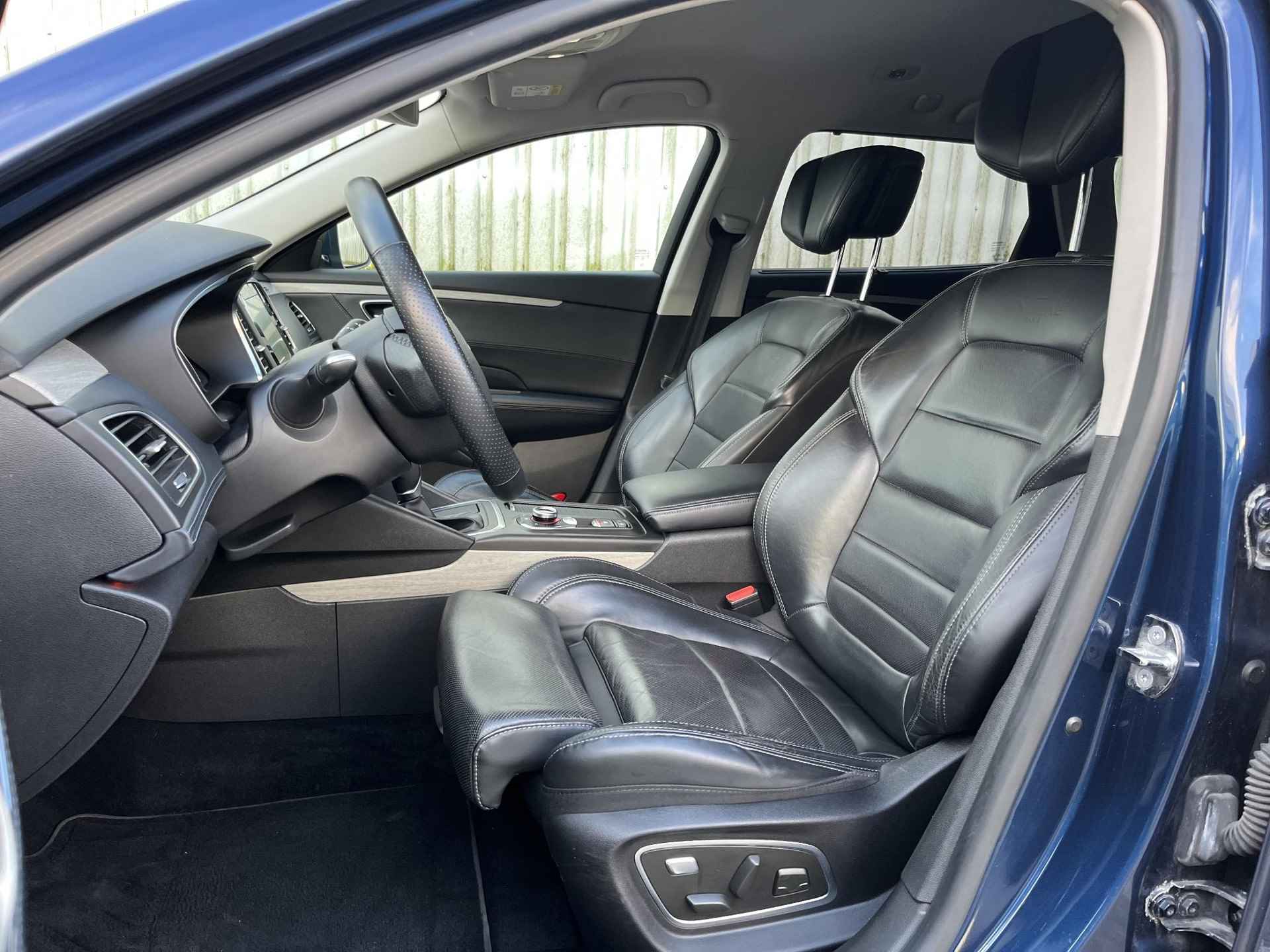 Renault Talisman Estate 1.6 TCe Initiale Paris | NL Auto/200PK/Navi/Leder/Adapt.Cruise/Clima/Head-Up/Stoelverwarming en Ventilatie/Trekhaak wegklapbaar - 13/92