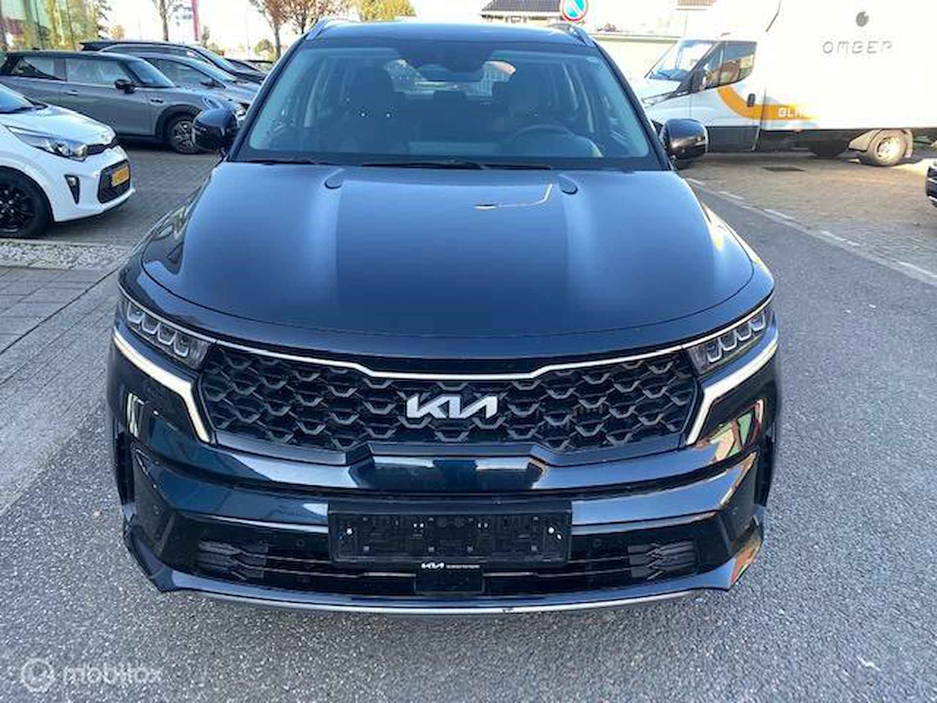 Sorento 1.6T 267pk PHEV Hybrid 7 Pers. 4WD Automaat Edition , 55 km volledig elektrisch rijden hierna hybride aandrijving. Trekhaak , Navi , Apple Carplay - Android Auto , Parkeerhulp Voor& Achter . Stoel & Stuur verwarming , 7 jaar fabrieksgarantie - 8/31