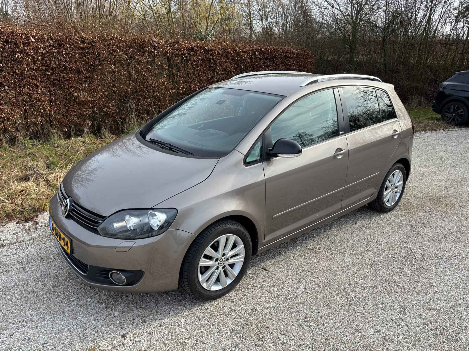 Volkswagen Golf Plus 1.6 TDI Highline BlueMotion - 45/45