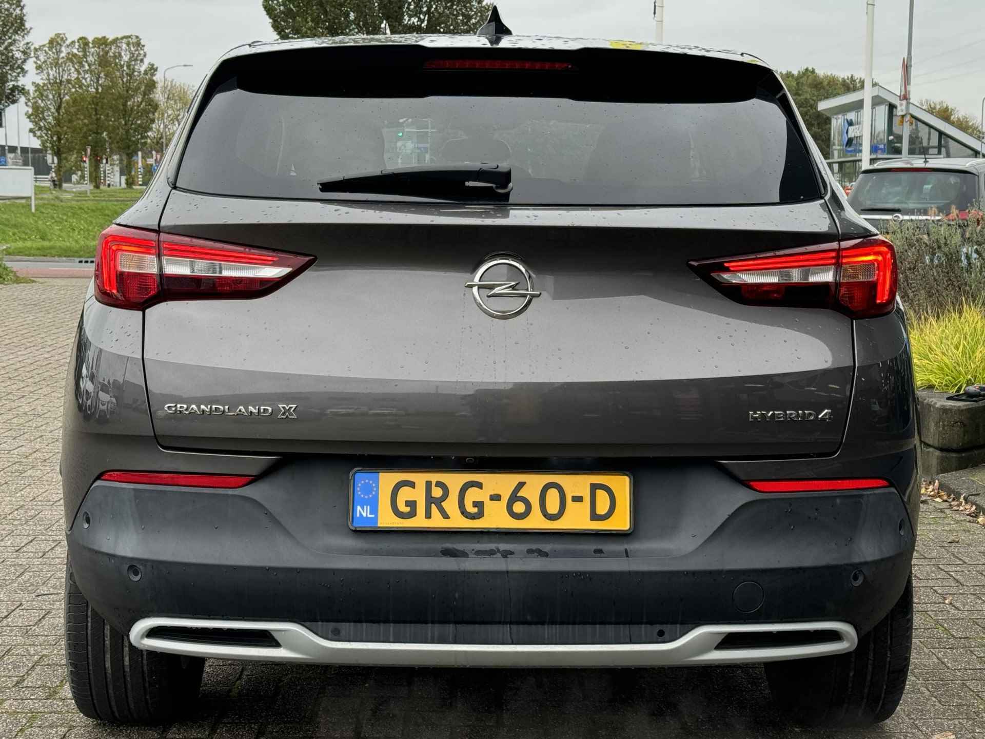 Opel Grandland X 1.6 Turbo Hybrid4 Ultimate Als nieuw! | 300PK en slechts 30dkm! | Navi | Camera | AGR stoelen met verwarming | Keyless | LED - 9/44