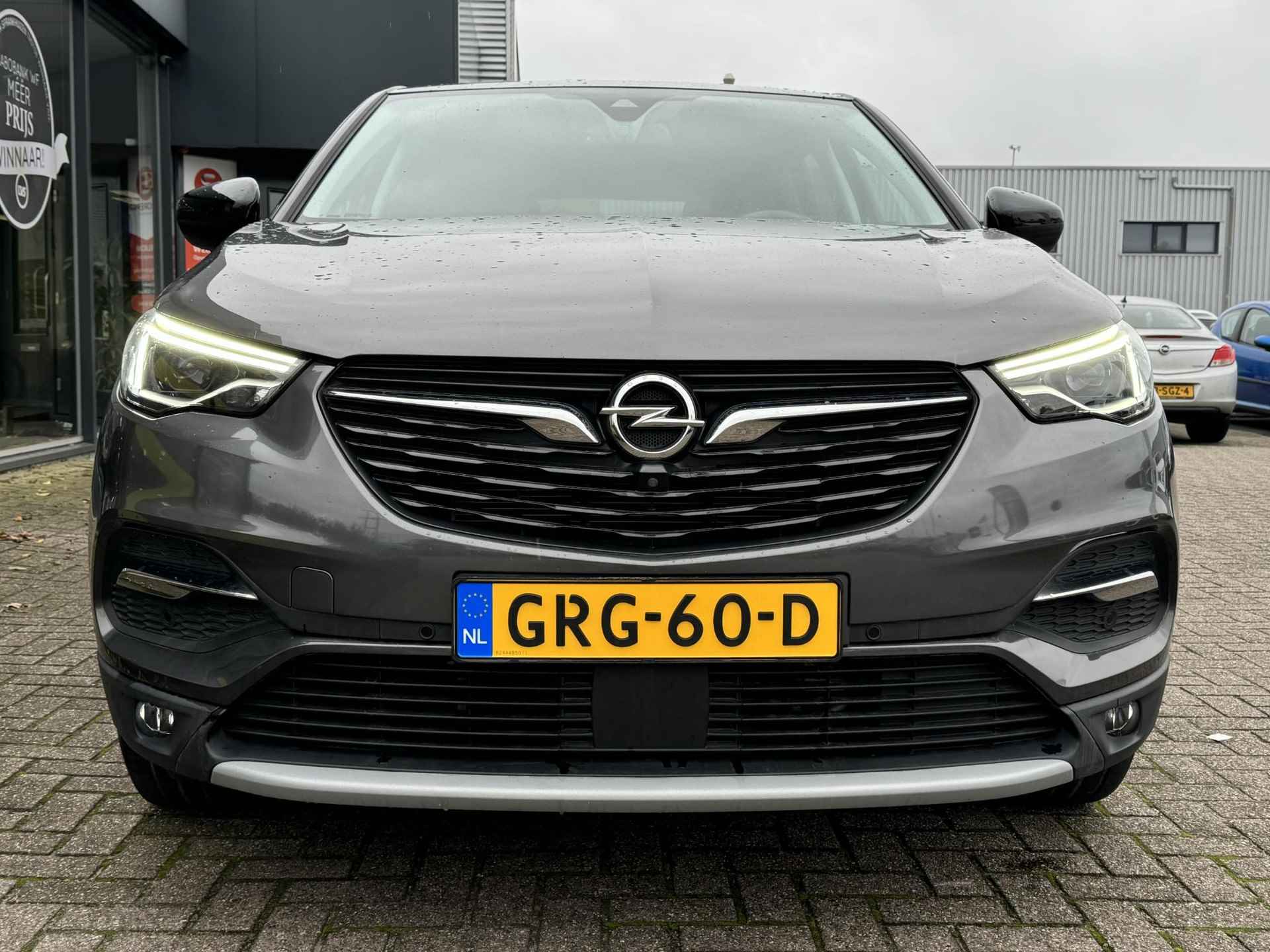 Opel Grandland X 1.6 Turbo Hybrid4 Ultimate Als nieuw! | 300PK en slechts 30dkm! | Navi | Camera | AGR stoelen met verwarming | Keyless | LED - 14/44