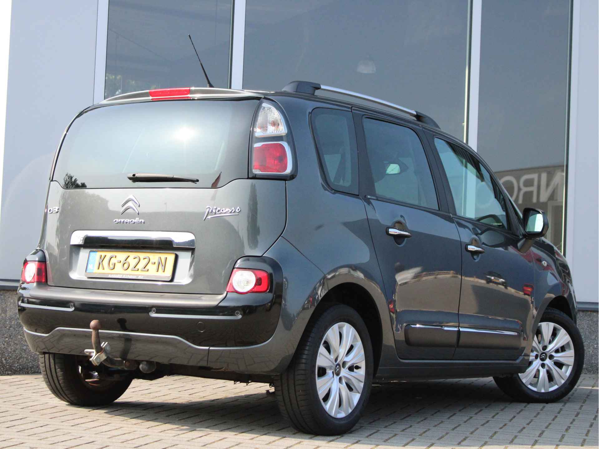 Citroën C3 Picasso 1.2 PureTech Exclusive Trekhaak, Cruise en Climate Control, Parkeersensoren Achter, Bluetooth - 16/32