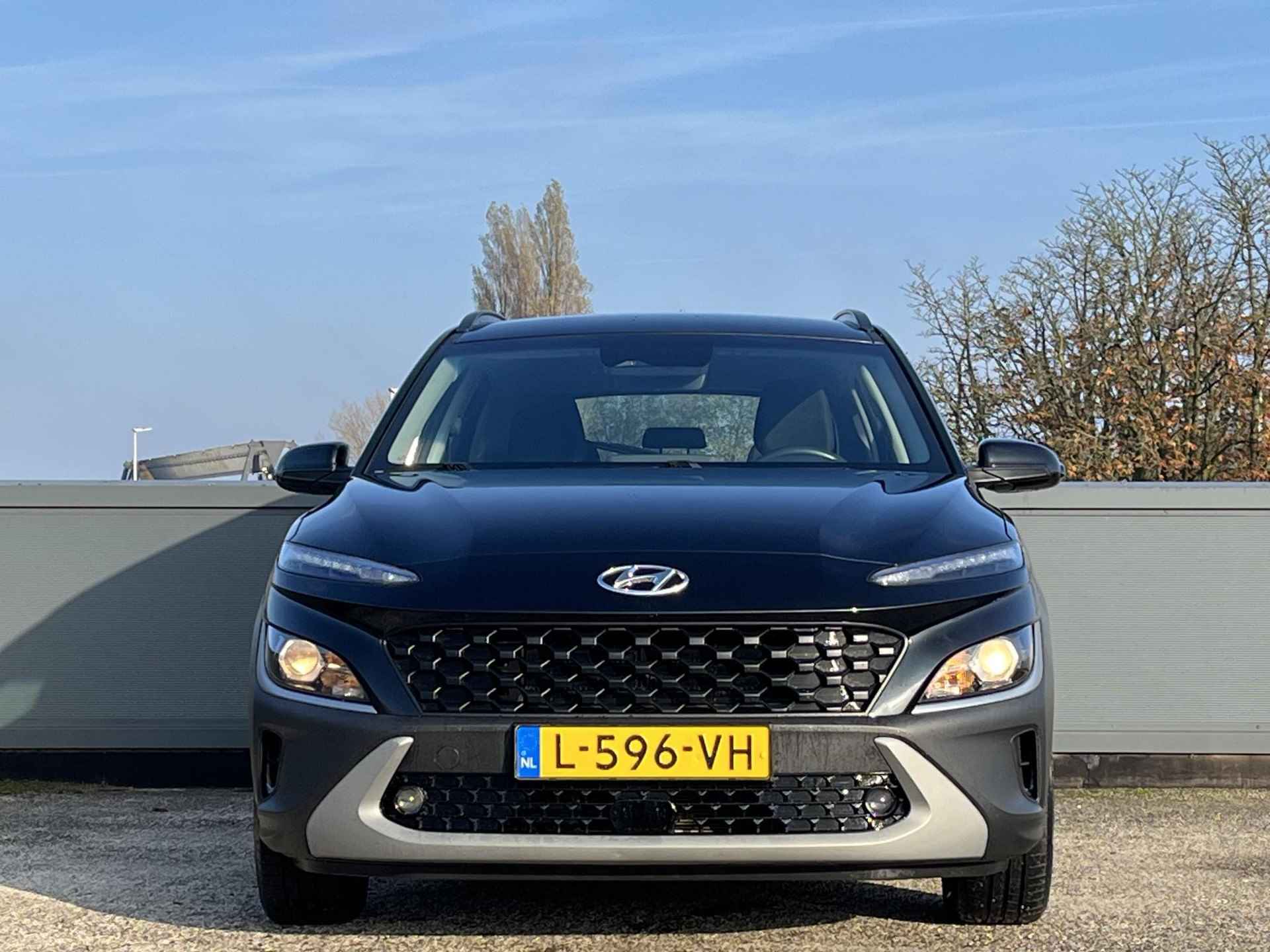 Hyundai Kona 1.6 GDI HEV Comfort Smart | Ingebouwde navigatiesysteem | Parkeersensoren |Trekhaak | Achteruitrijcamera & Pdc | Lichtmetalen velgen | - 3/48